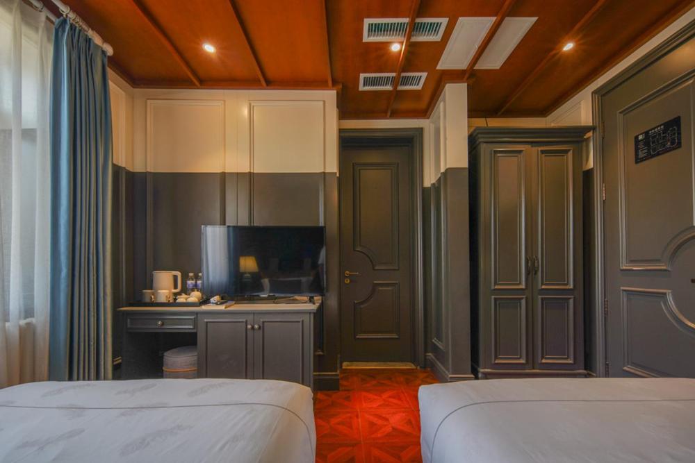 Deluxe Twin Room photo 3