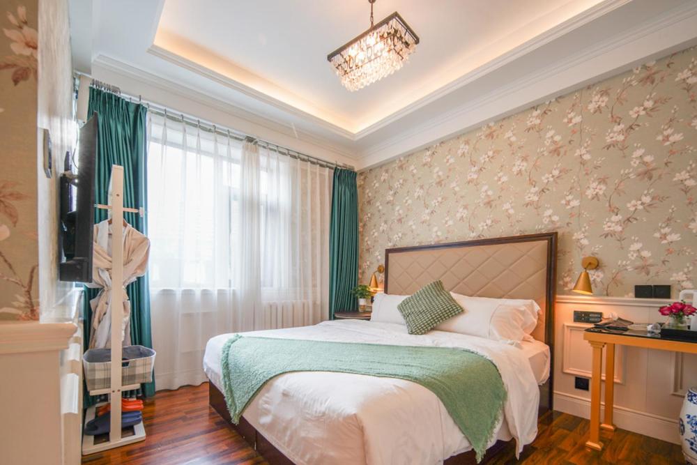 Deluxe Queen Room photo 3