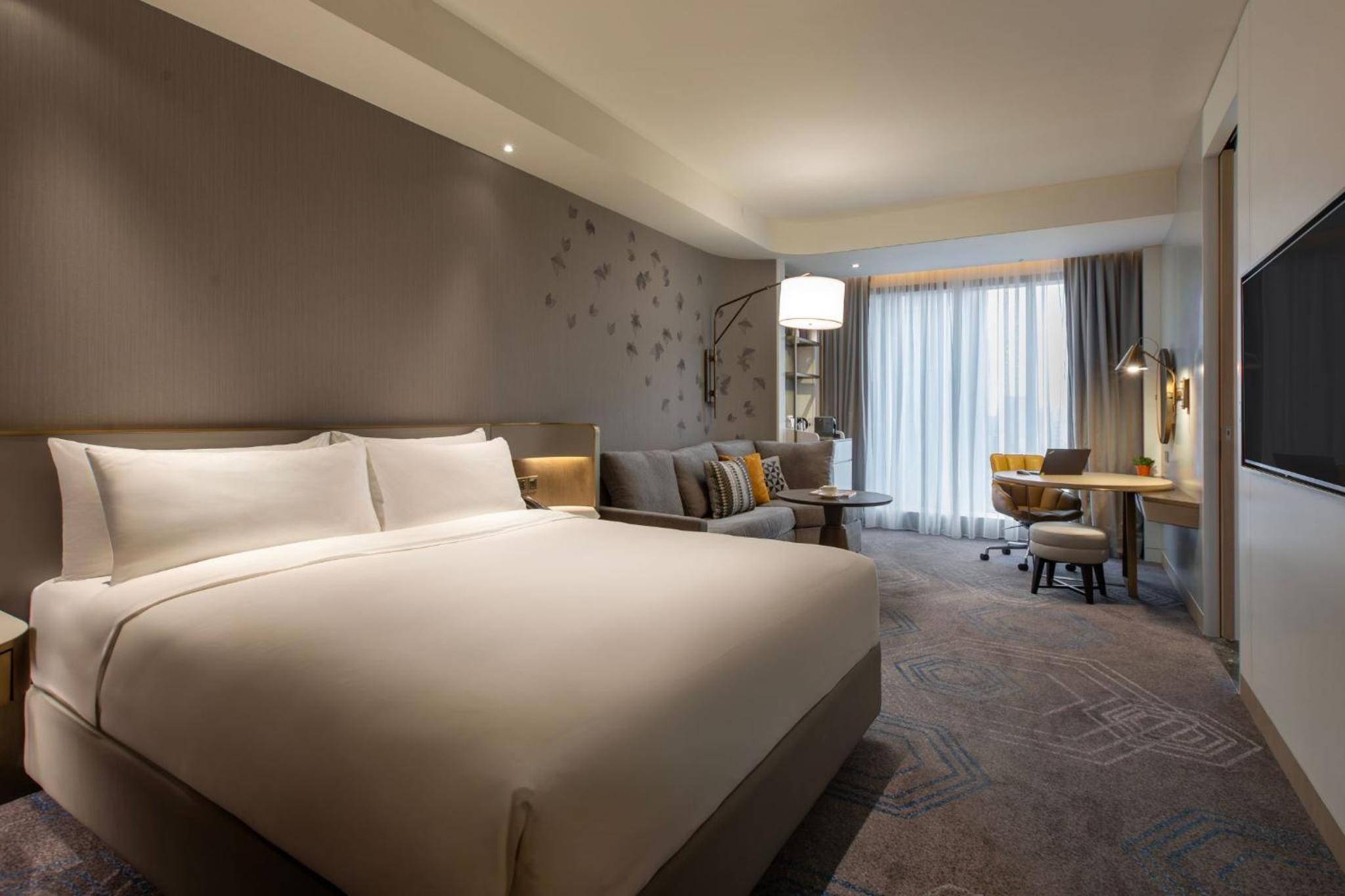 Junior King Suite photo 2