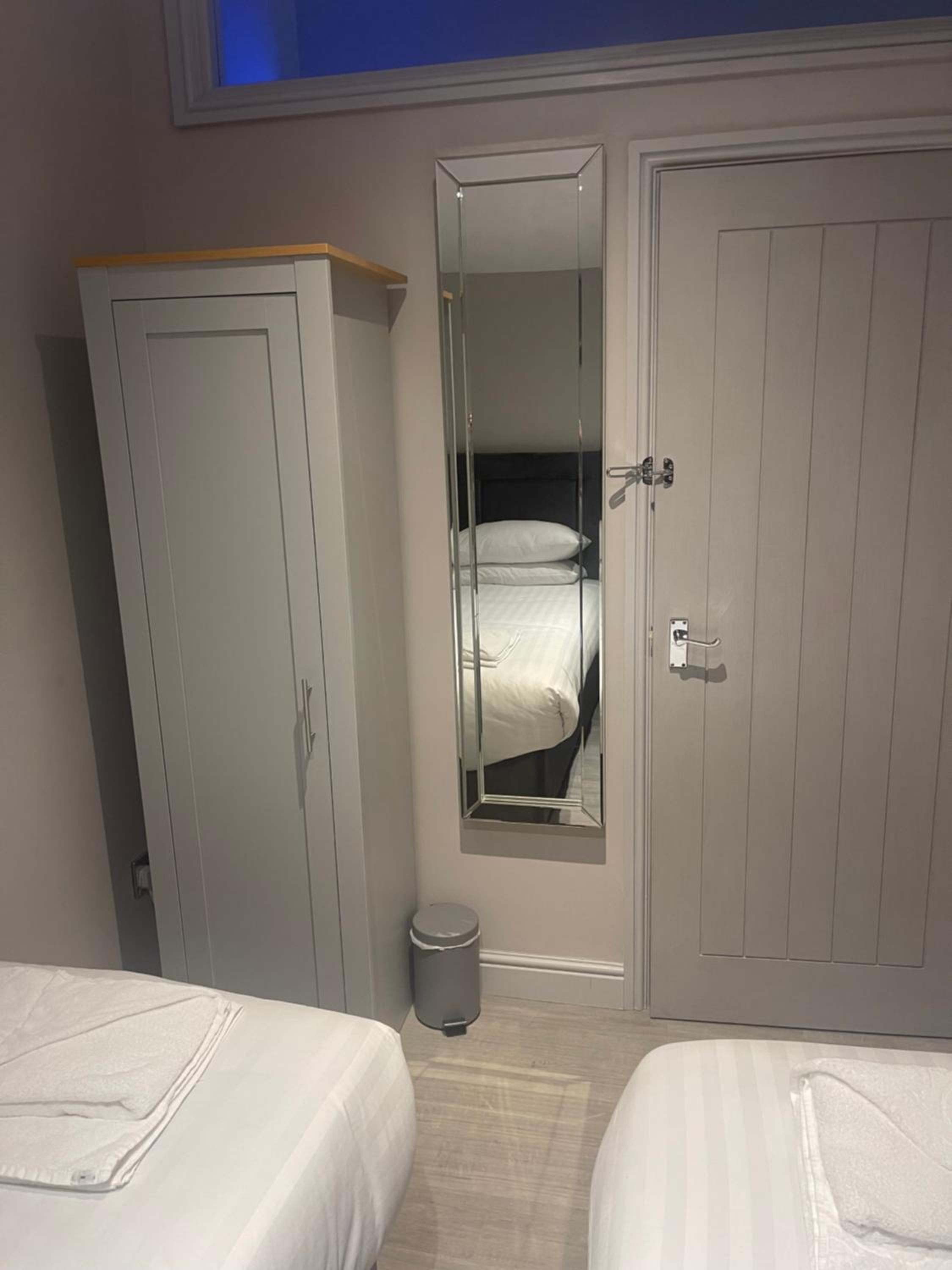 Two-Bedroom House photo 2