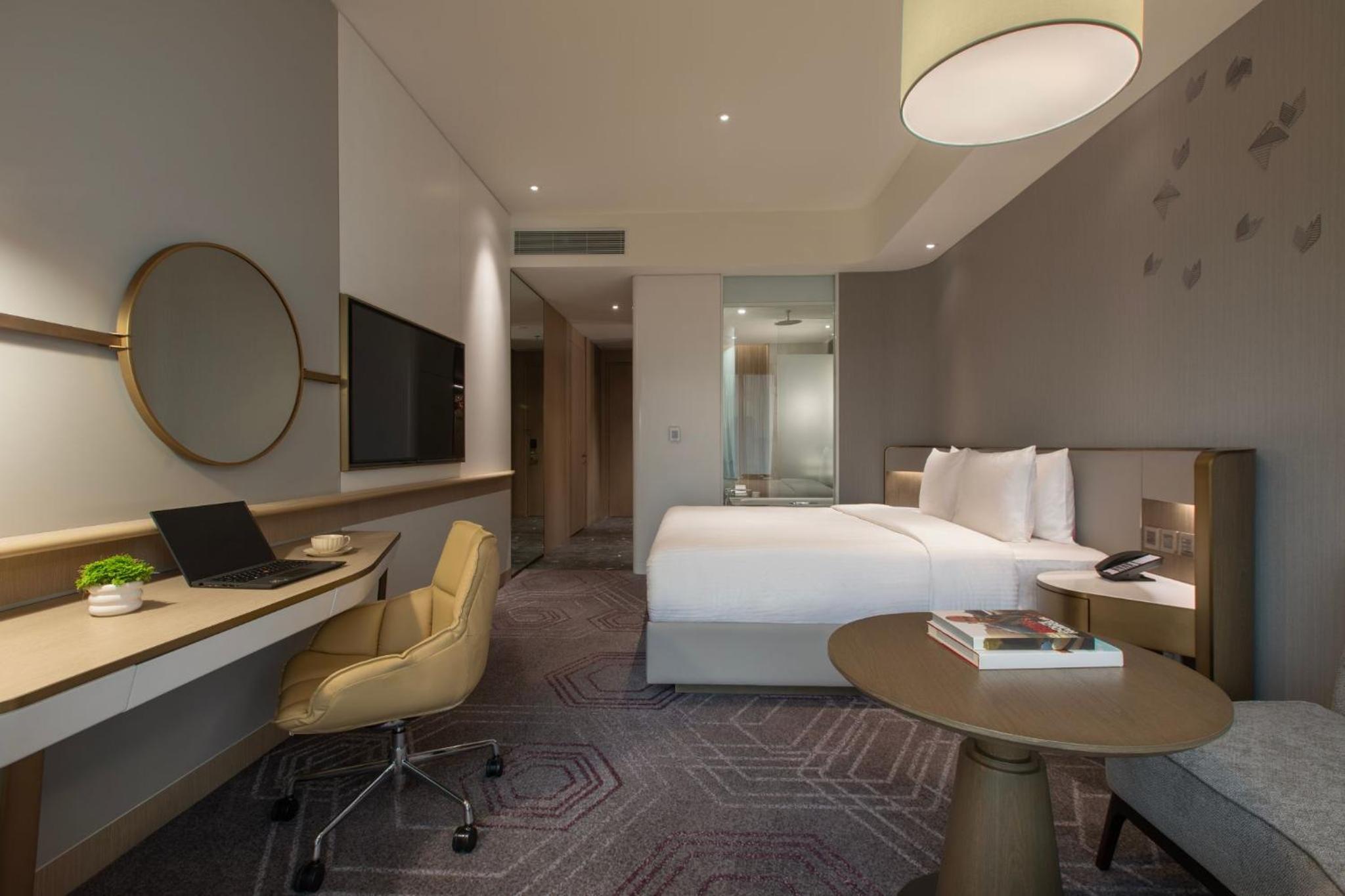 Standard King Room – Accessible Standard King Room – Accessible