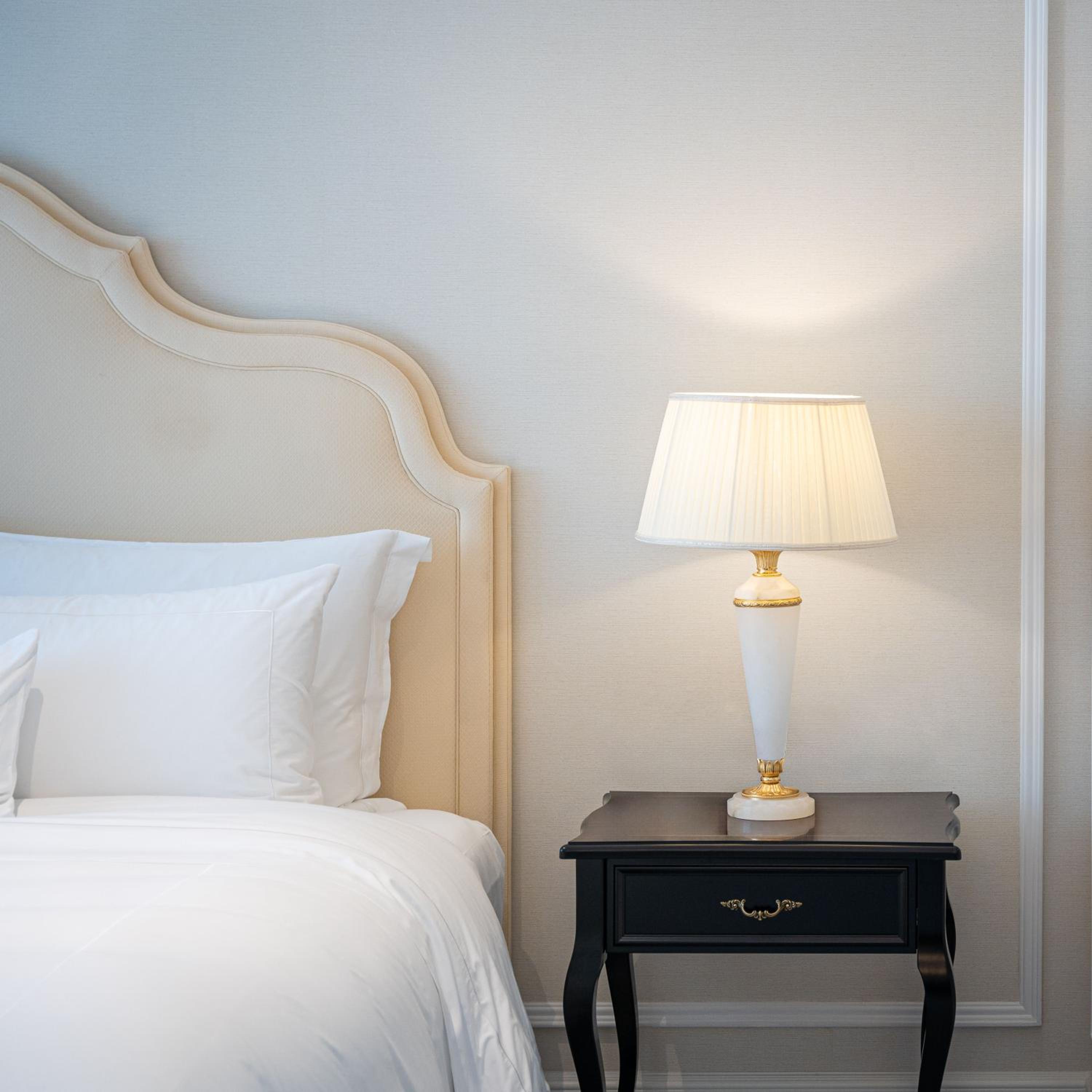 Deluxe King Room - Photo 3