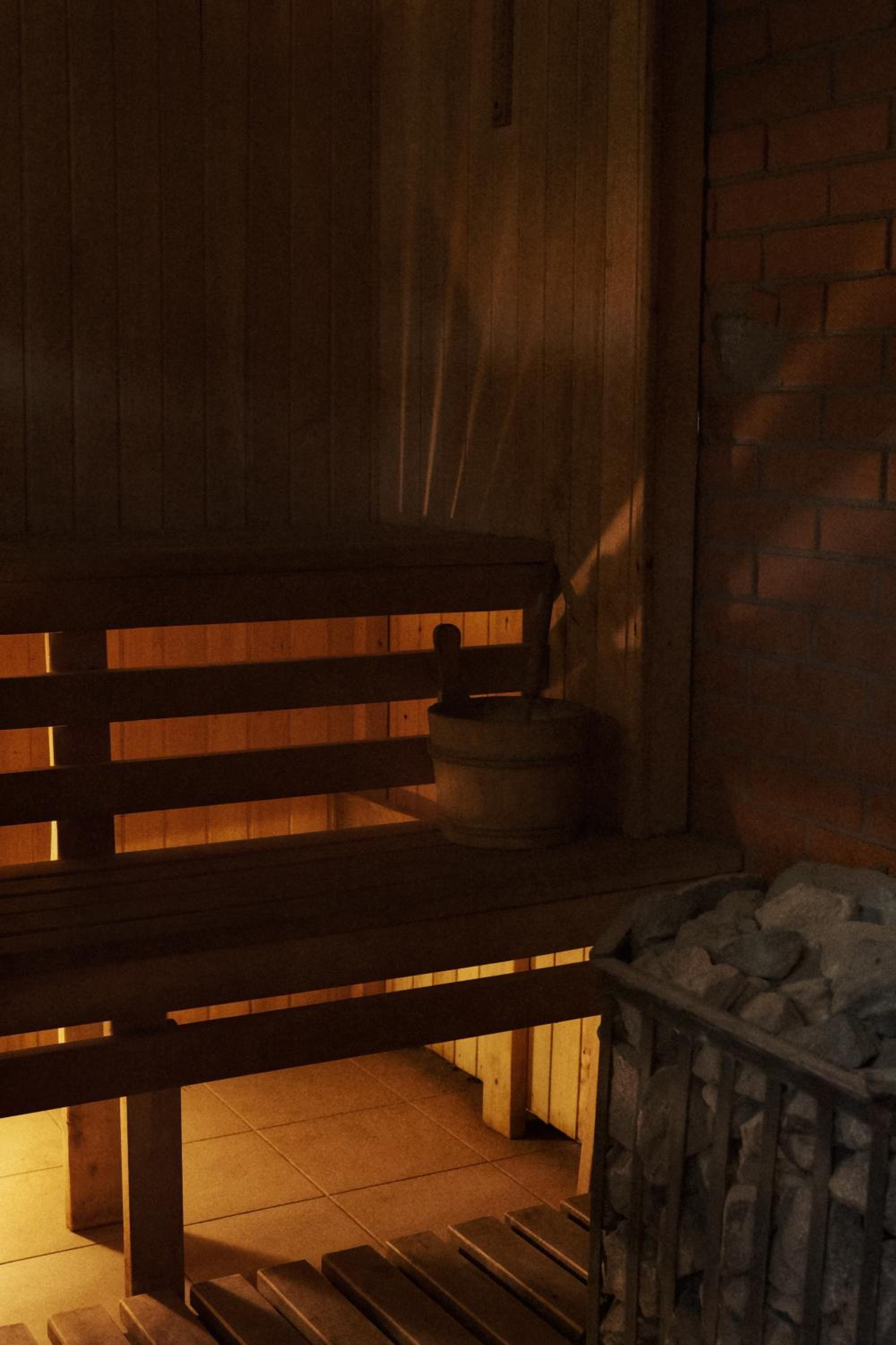 One-Bedroom House - Photo 19