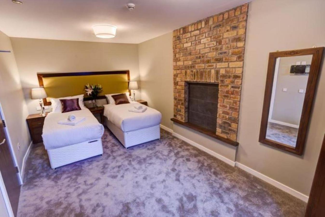 Superior Double or Twin Room photo 3