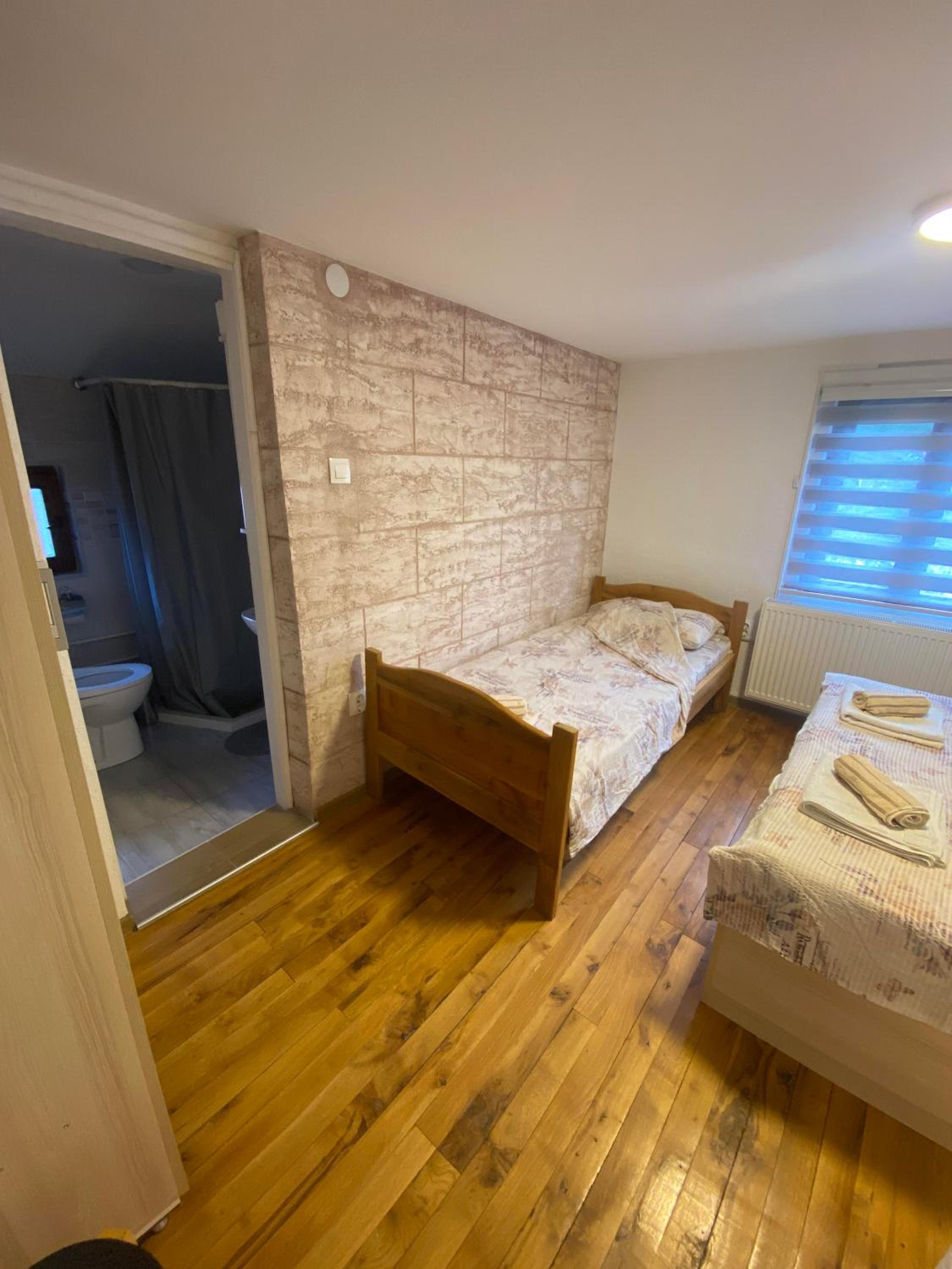 Deluxe Twin Room photo 2