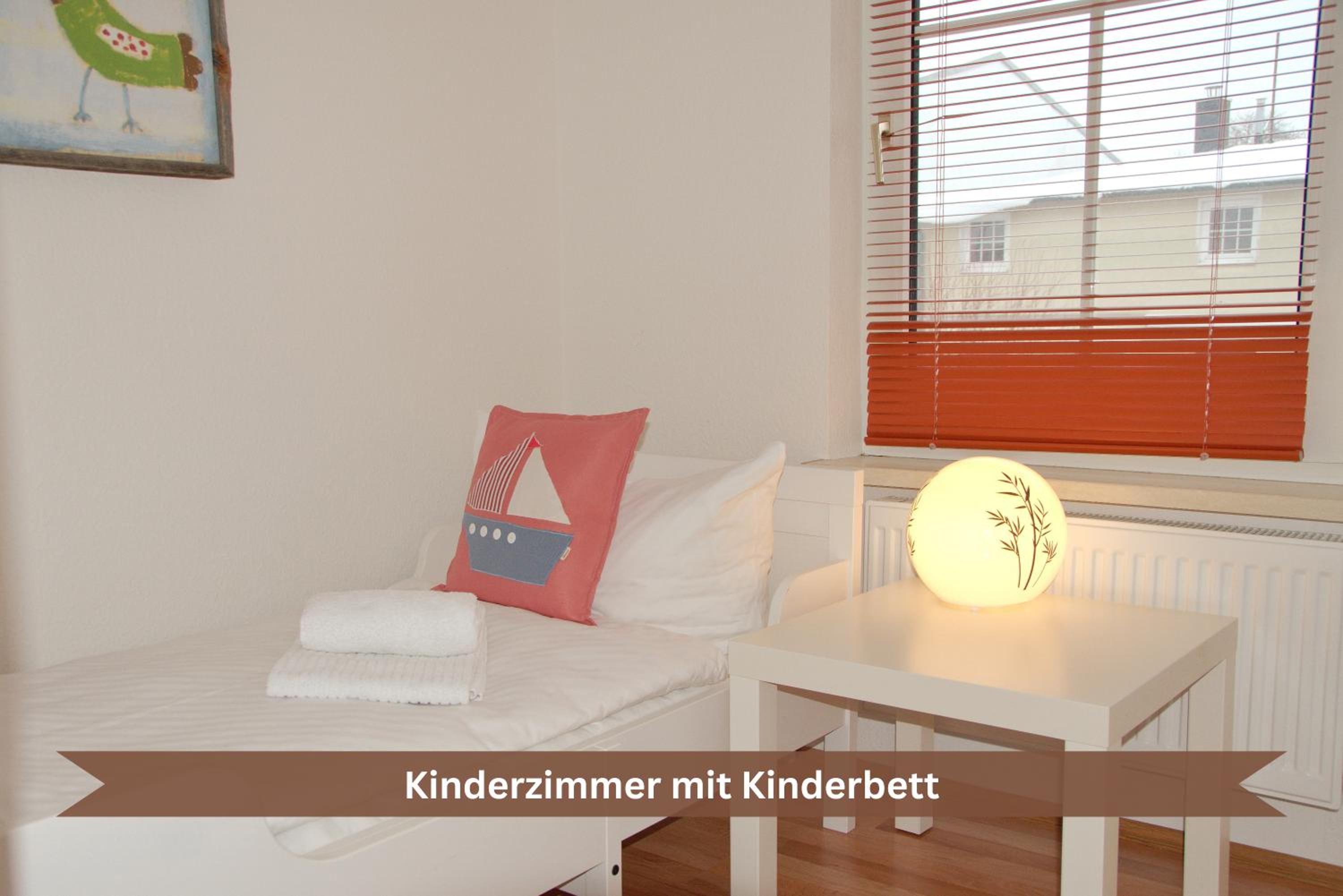 Apartment with Balcony photo 1