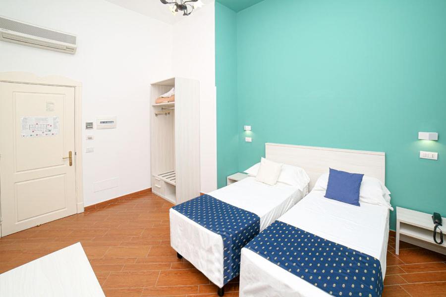 Economy Double or Twin Room - Photo 4