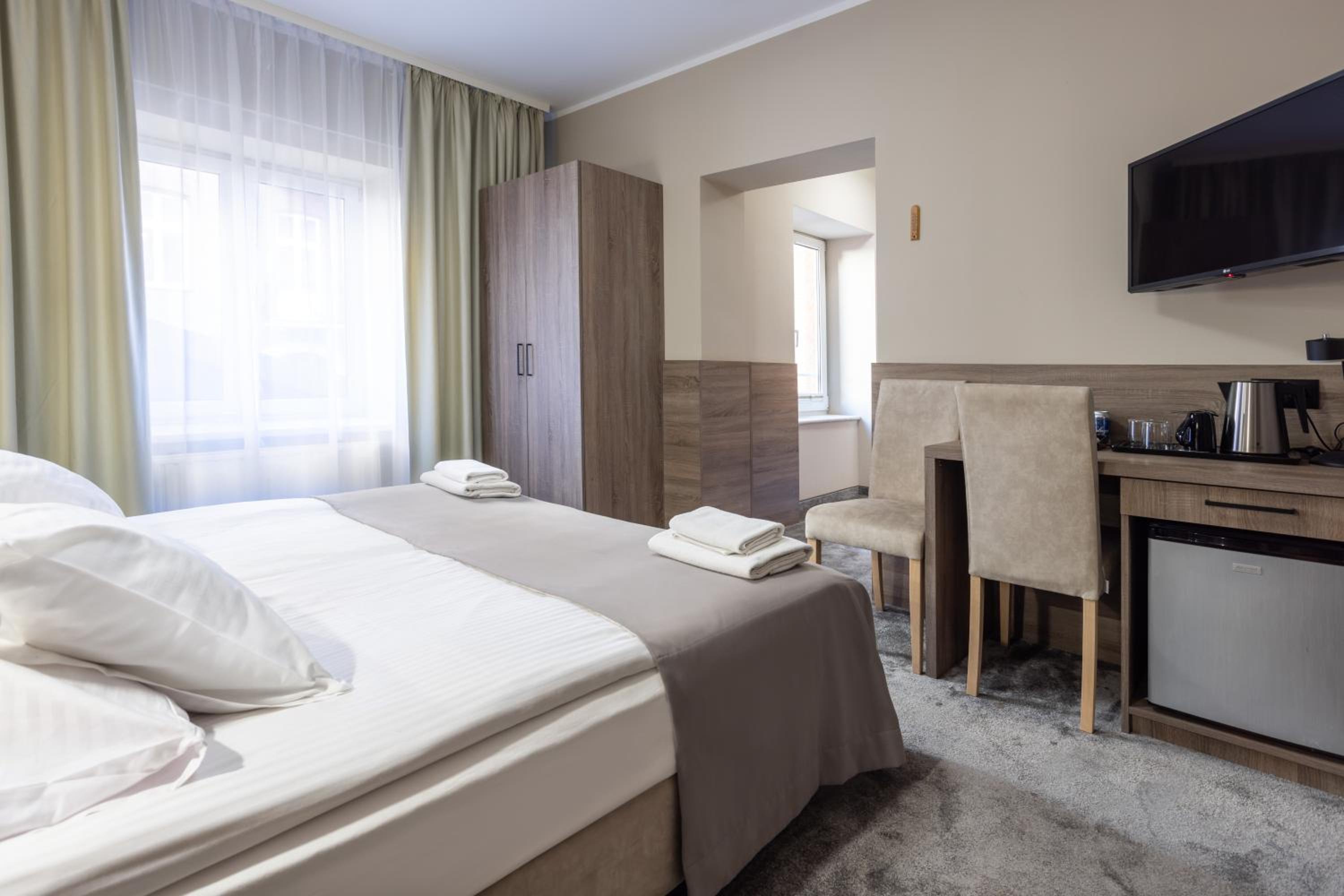 Superior Double or Twin Room - Photo 2