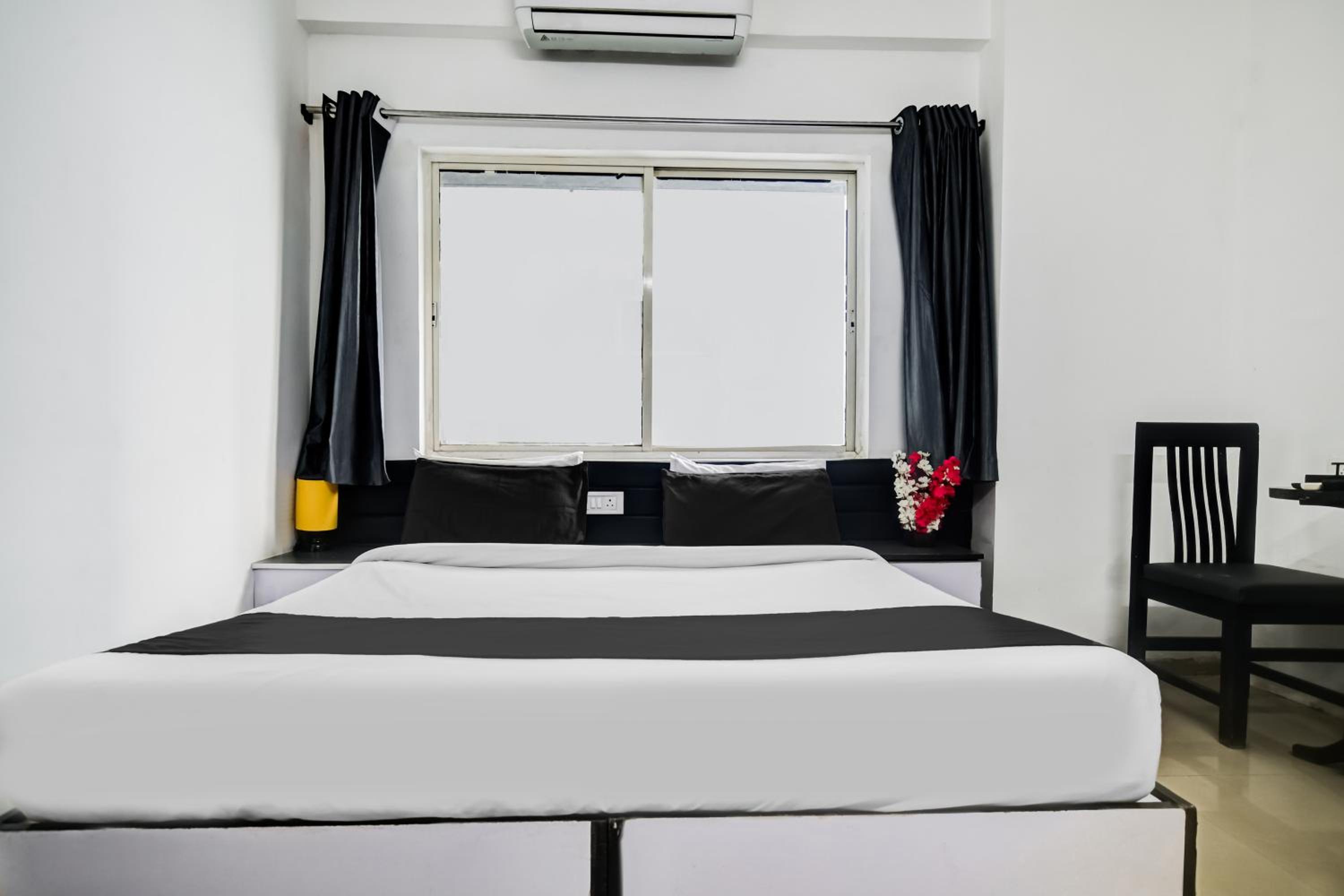 Classic Triple Room photo 1