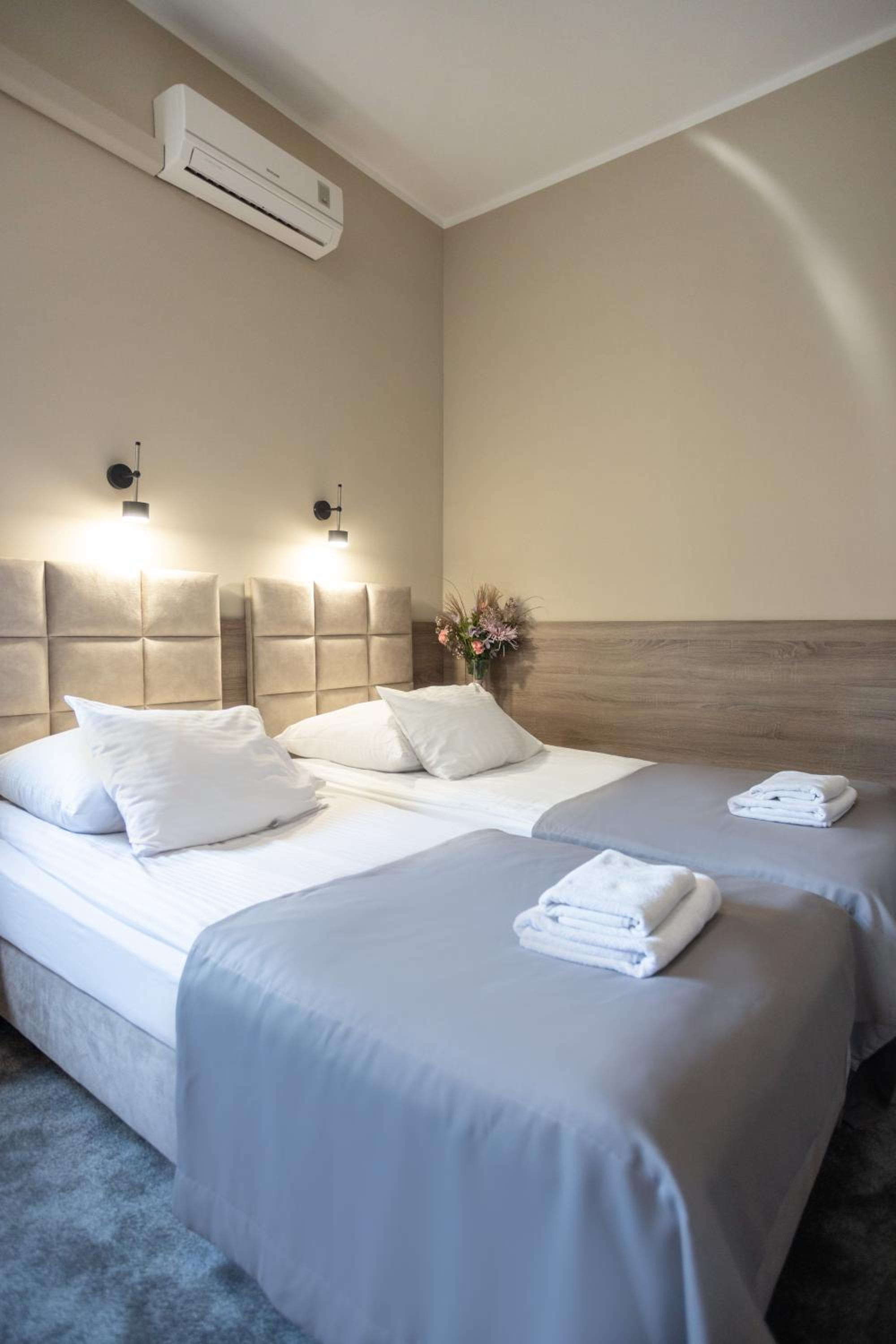 Superior Double or Twin Room - Photo 18