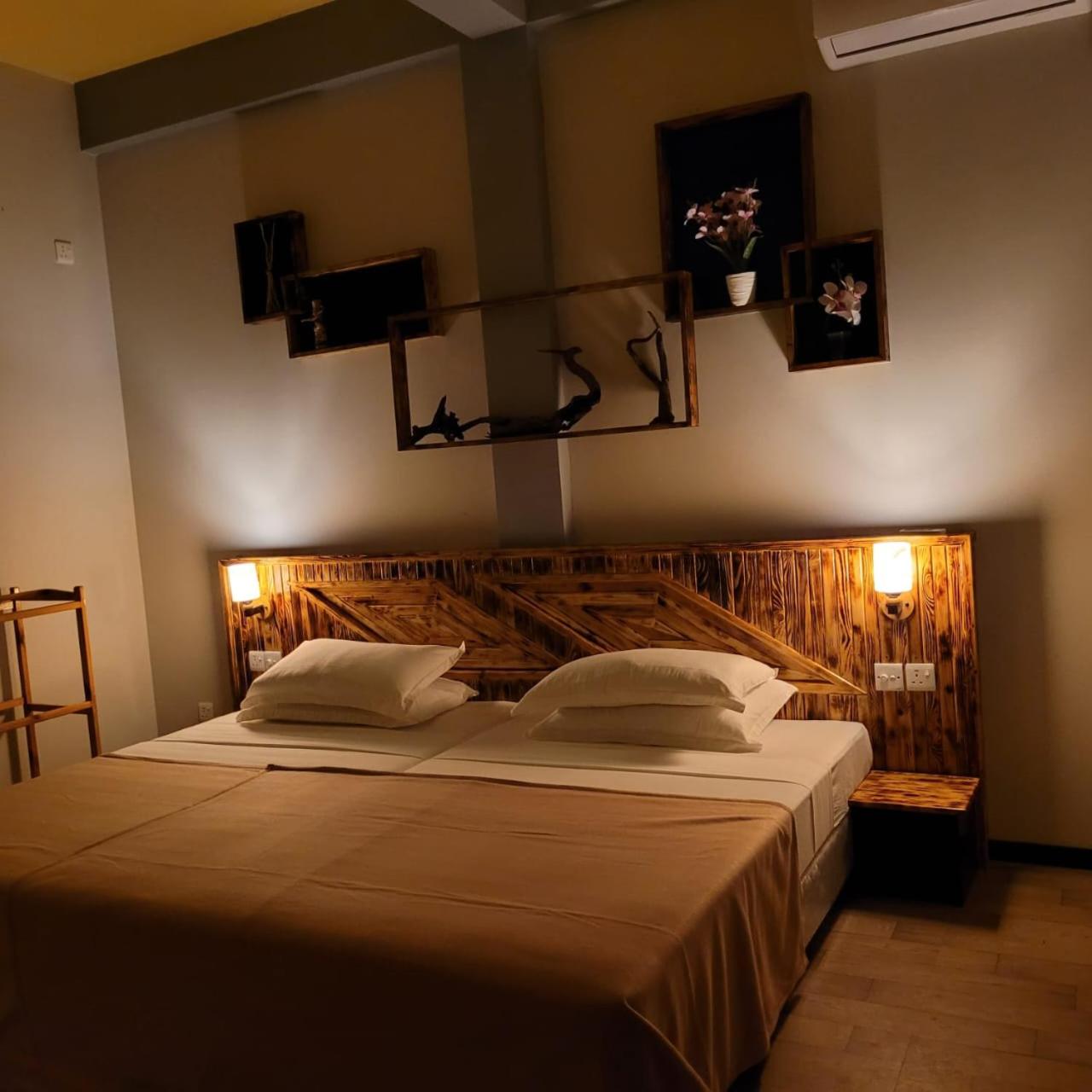 Double or Twin Room with Garden View - Photo 6