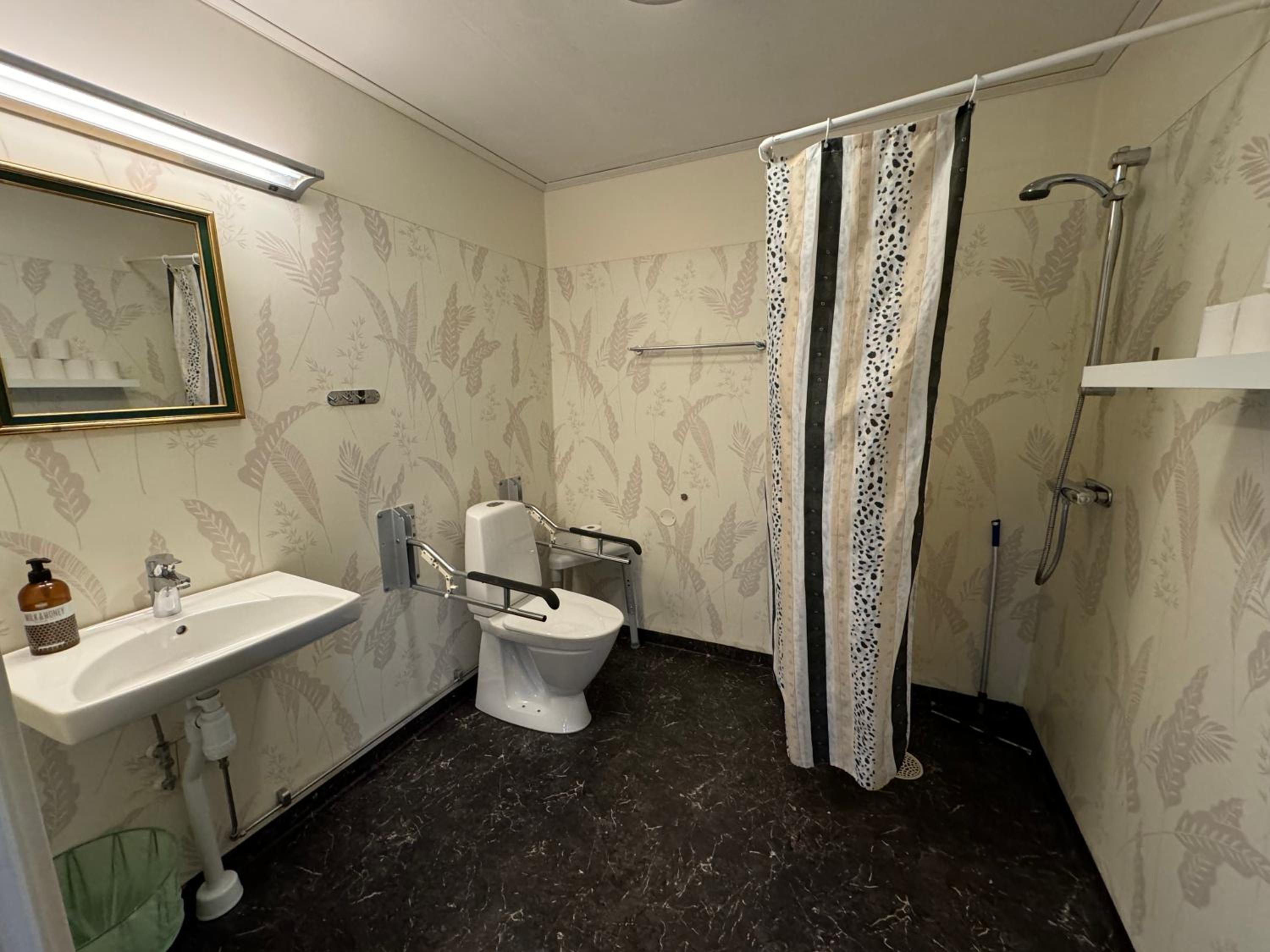 Quadruple Room photo 3