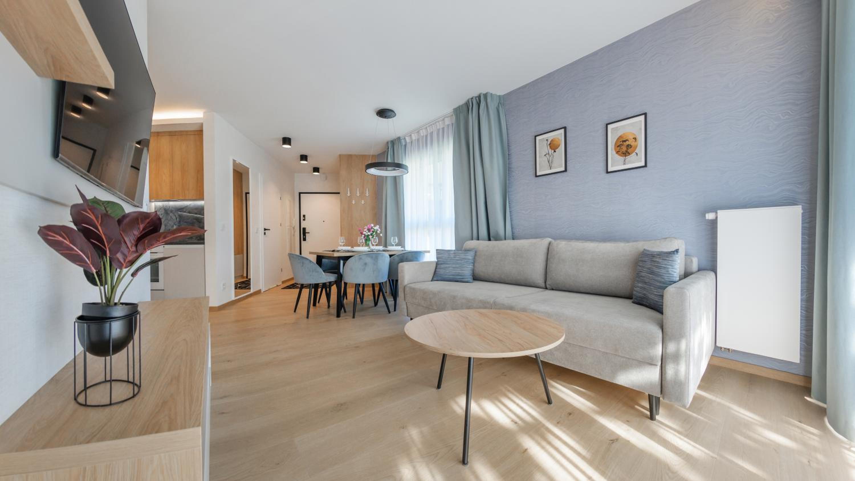 One-Bedroom Apartment