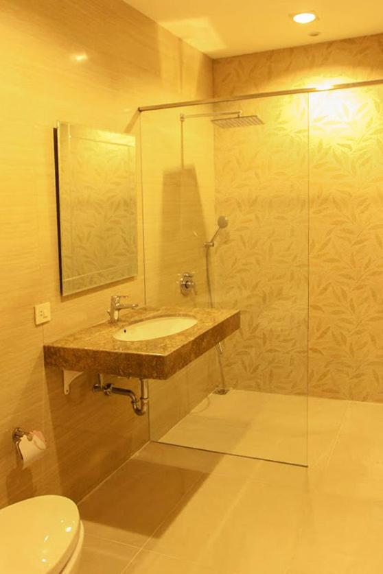 Five-Bedroom Villa with Private Pool - Photo 26