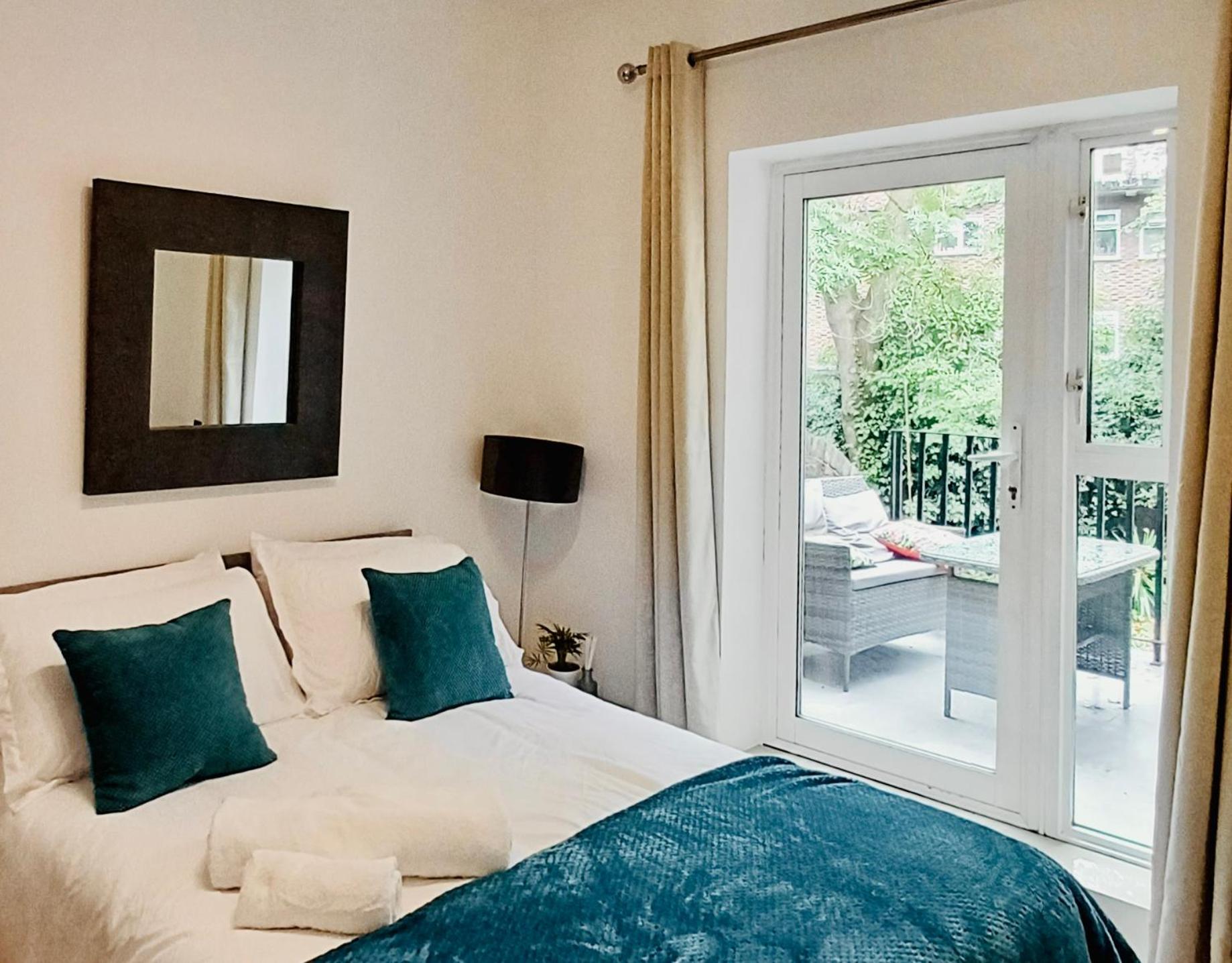 Two-Bedroom Apartment with Terrace photo 1