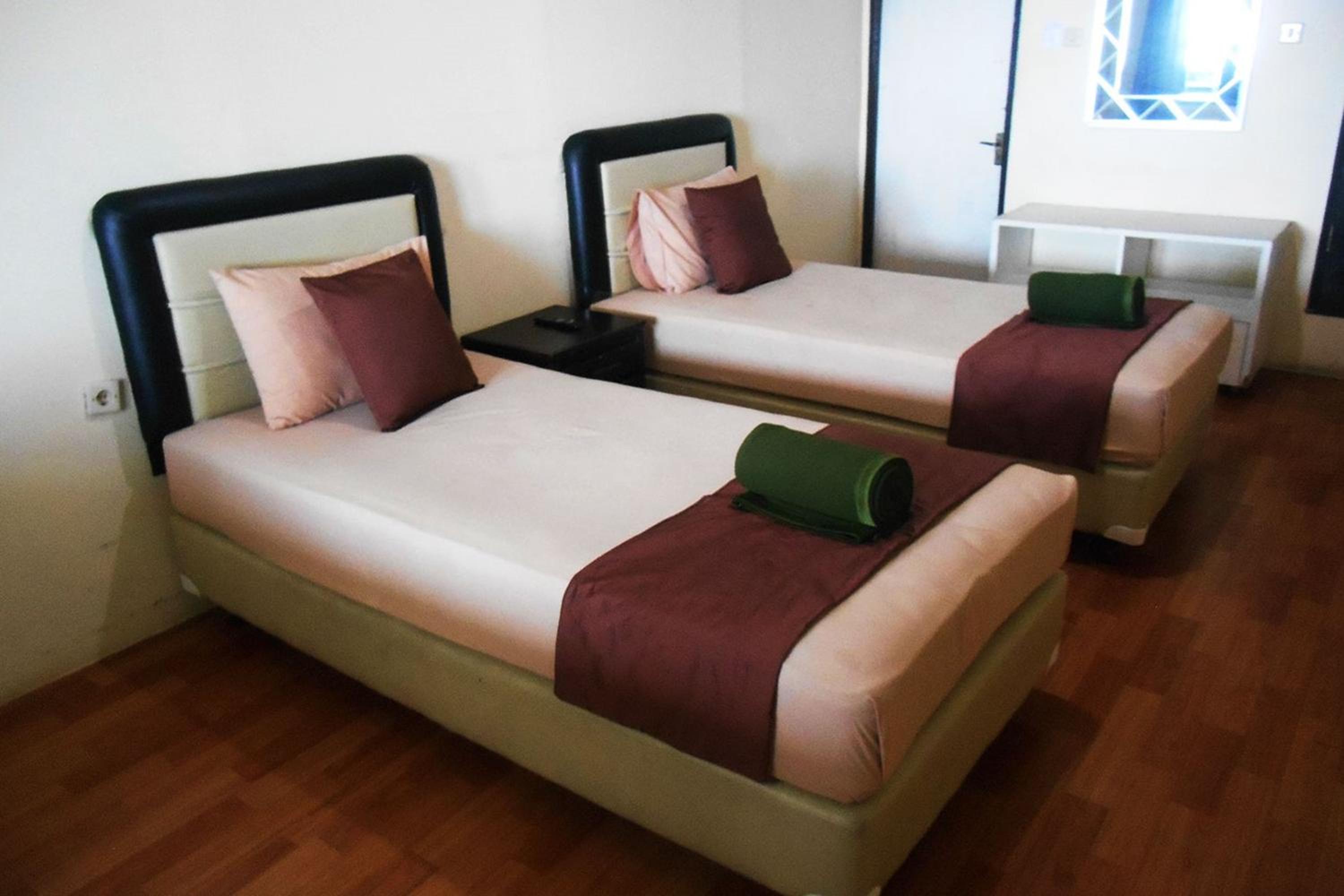 Double Room - Photo 10