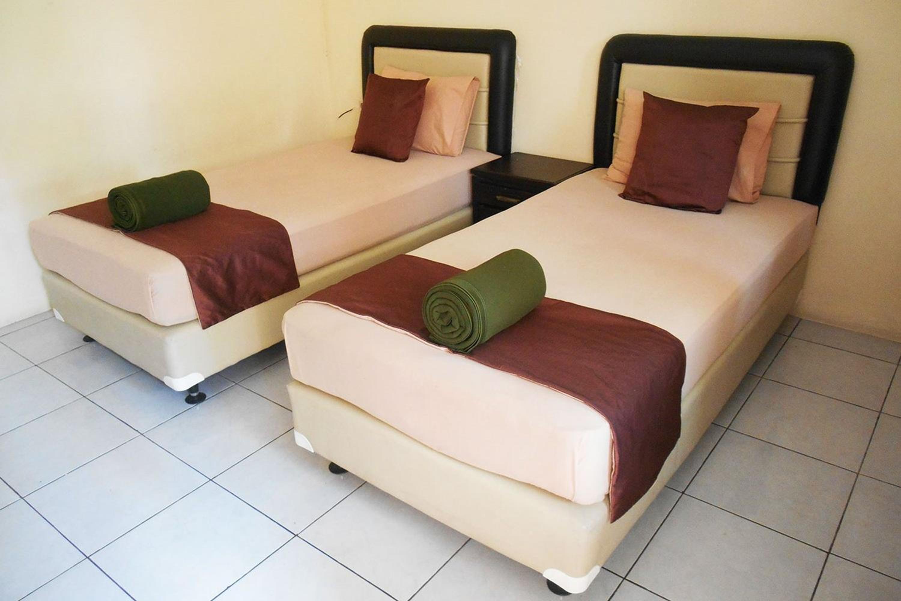 Double Room - Photo 6