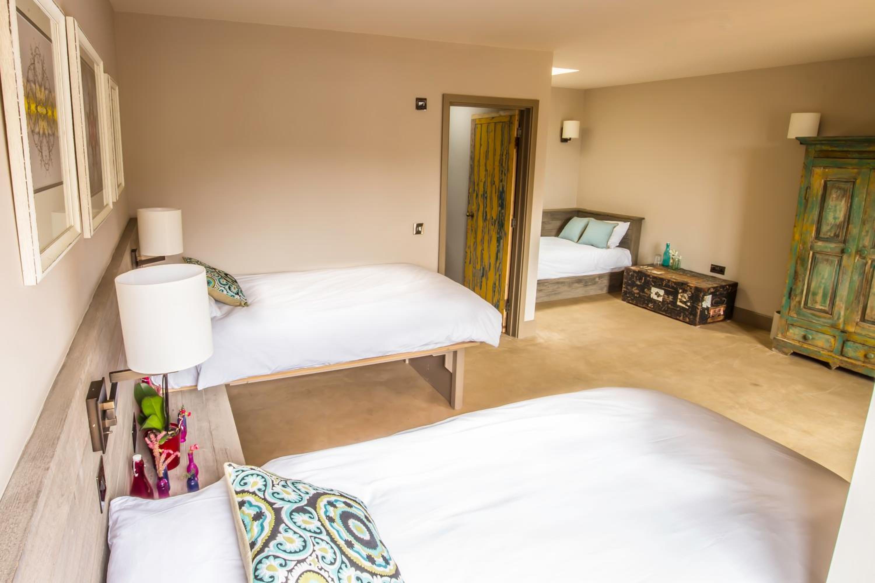 Double Room with Private Bathroom