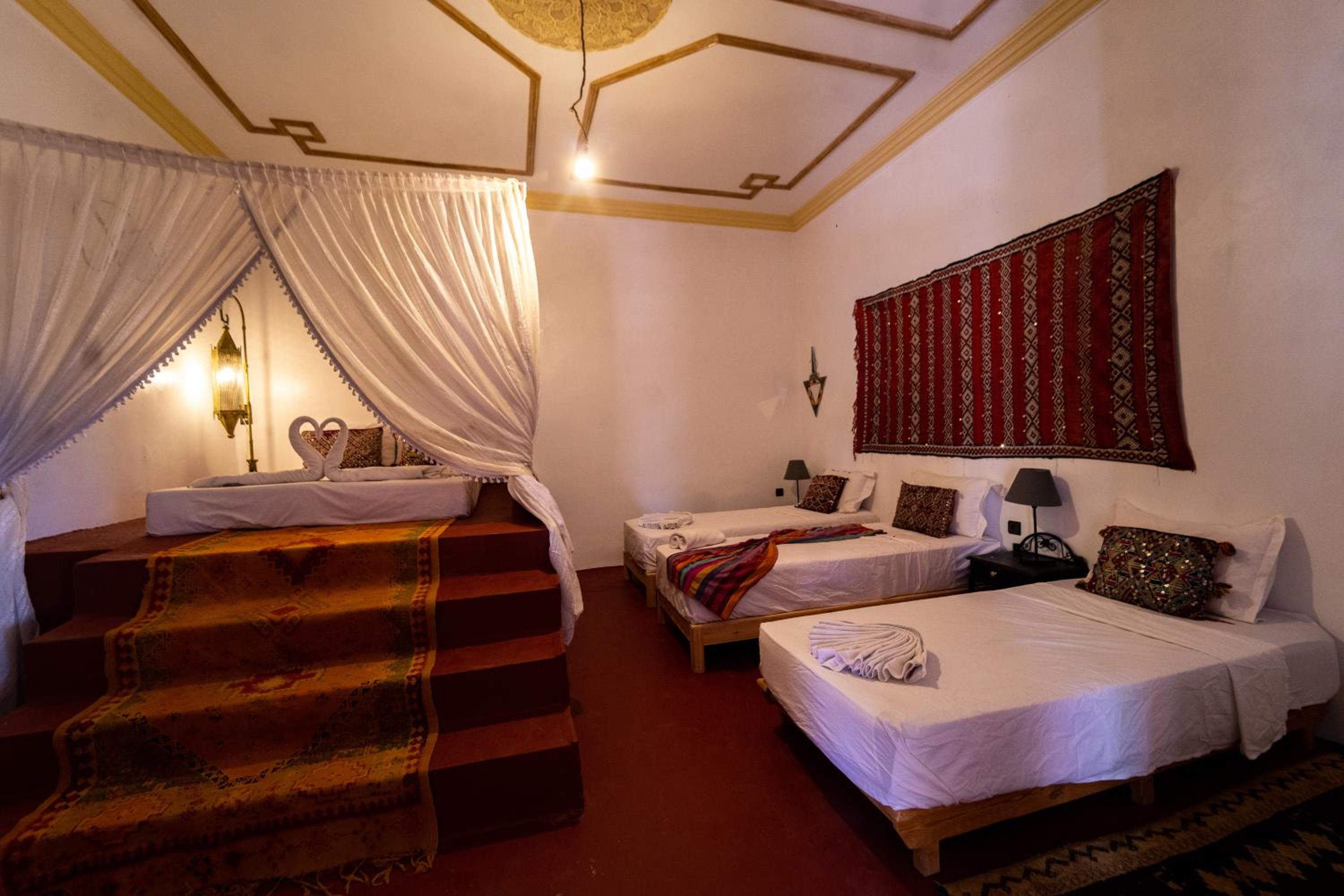 Quadruple Room - Photo 15