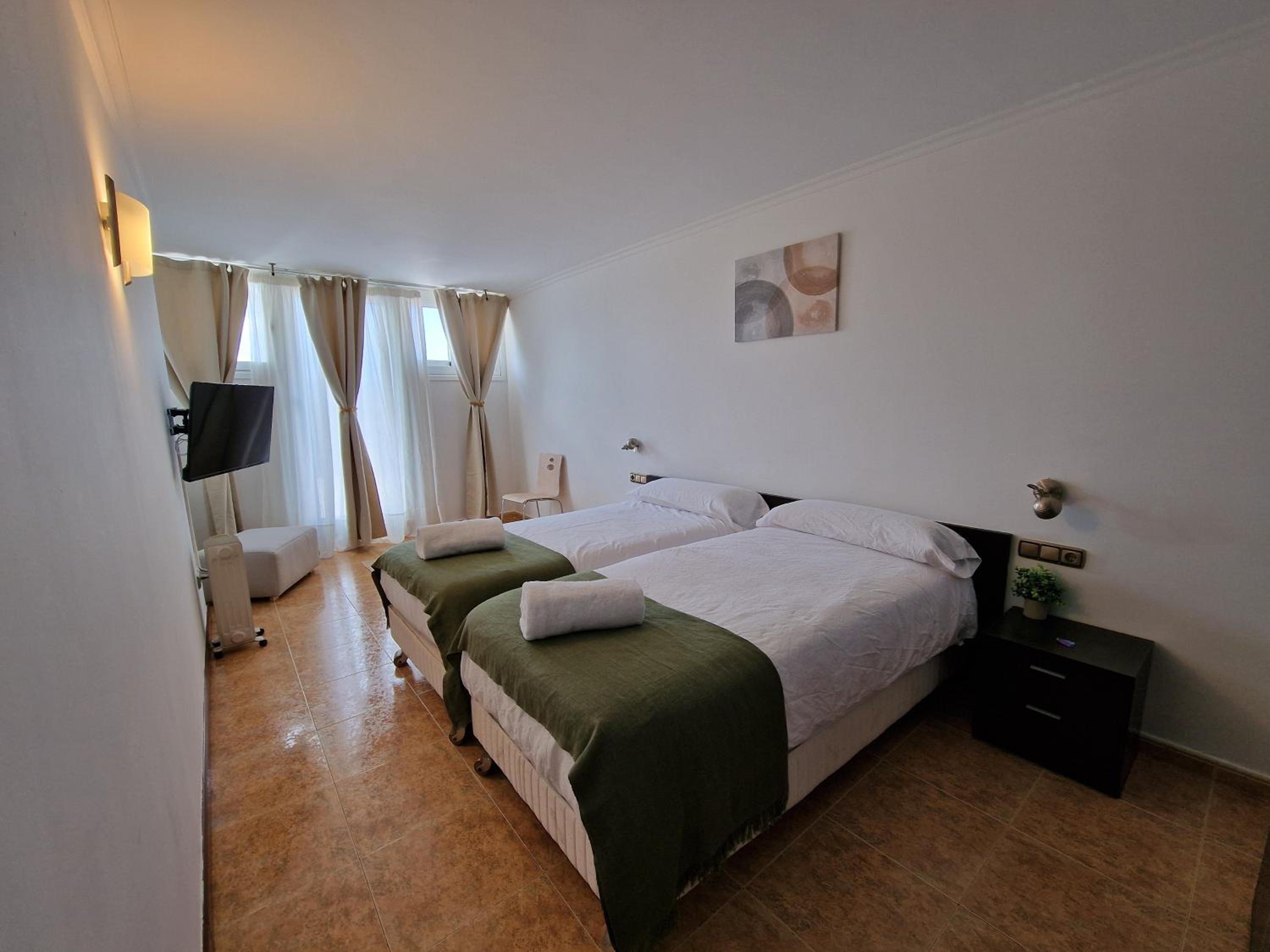 Habitación Estándar con Dos Camas Individuales
