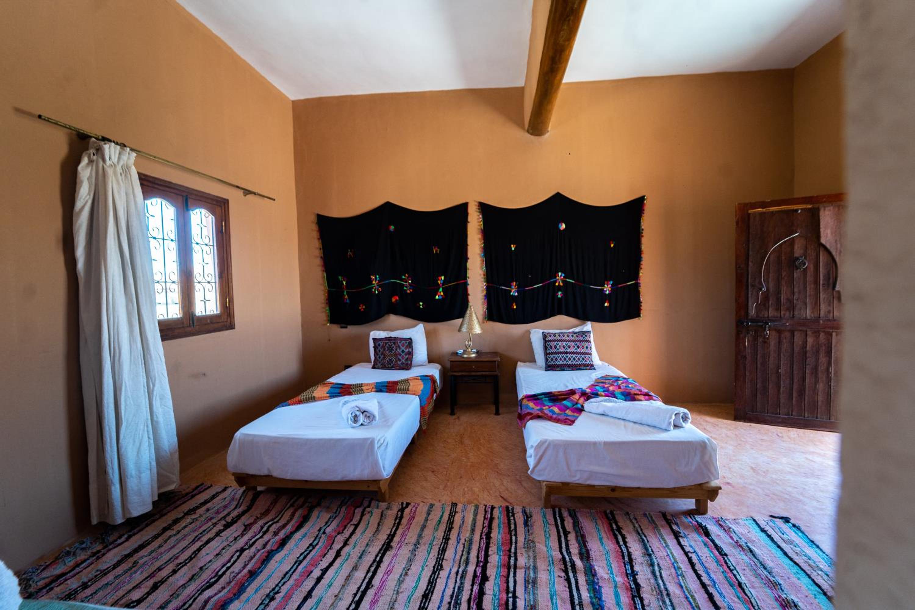 Quadruple Room - Photo 8