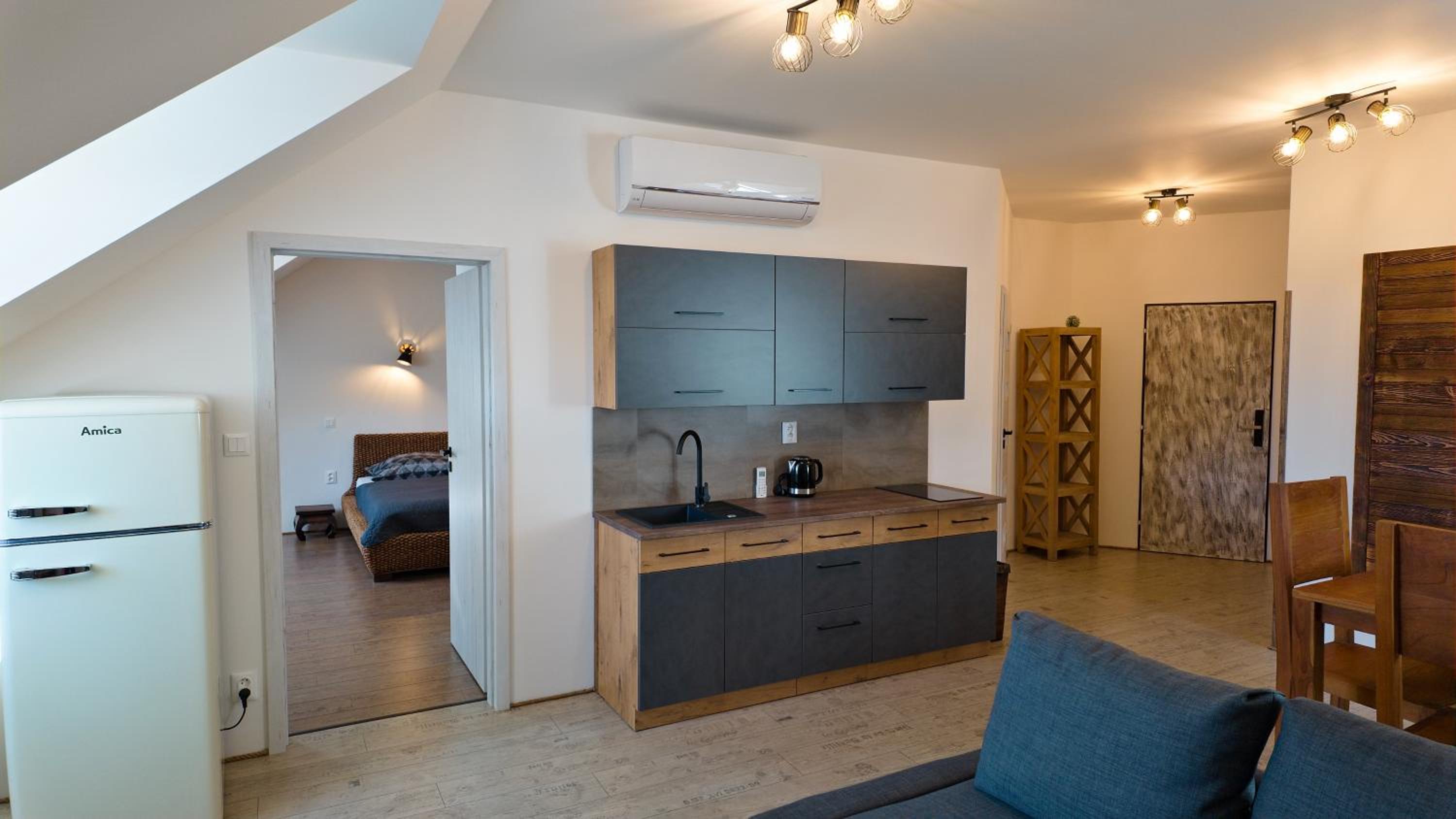 Classic Apartment photo 3