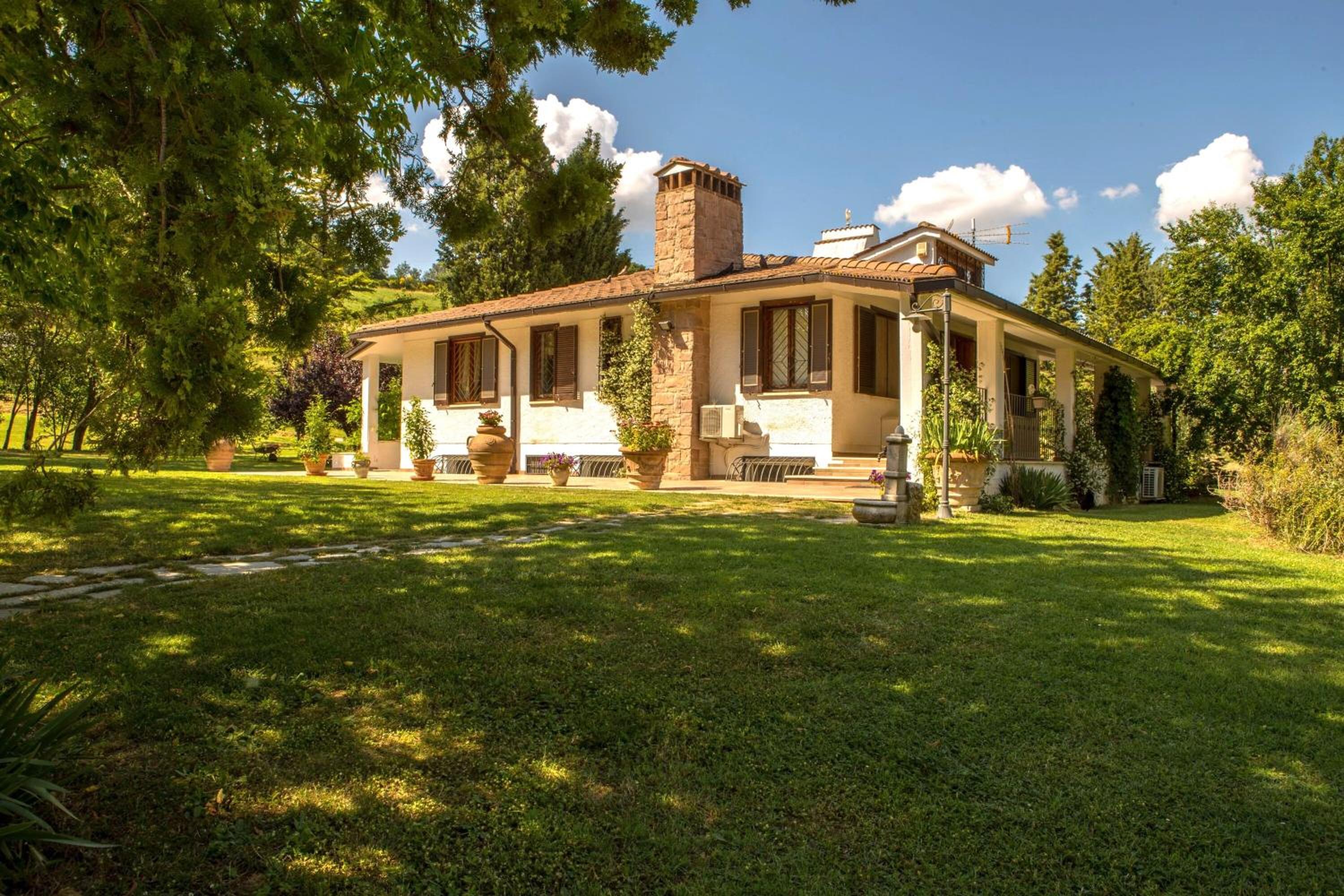 Villa photo 2