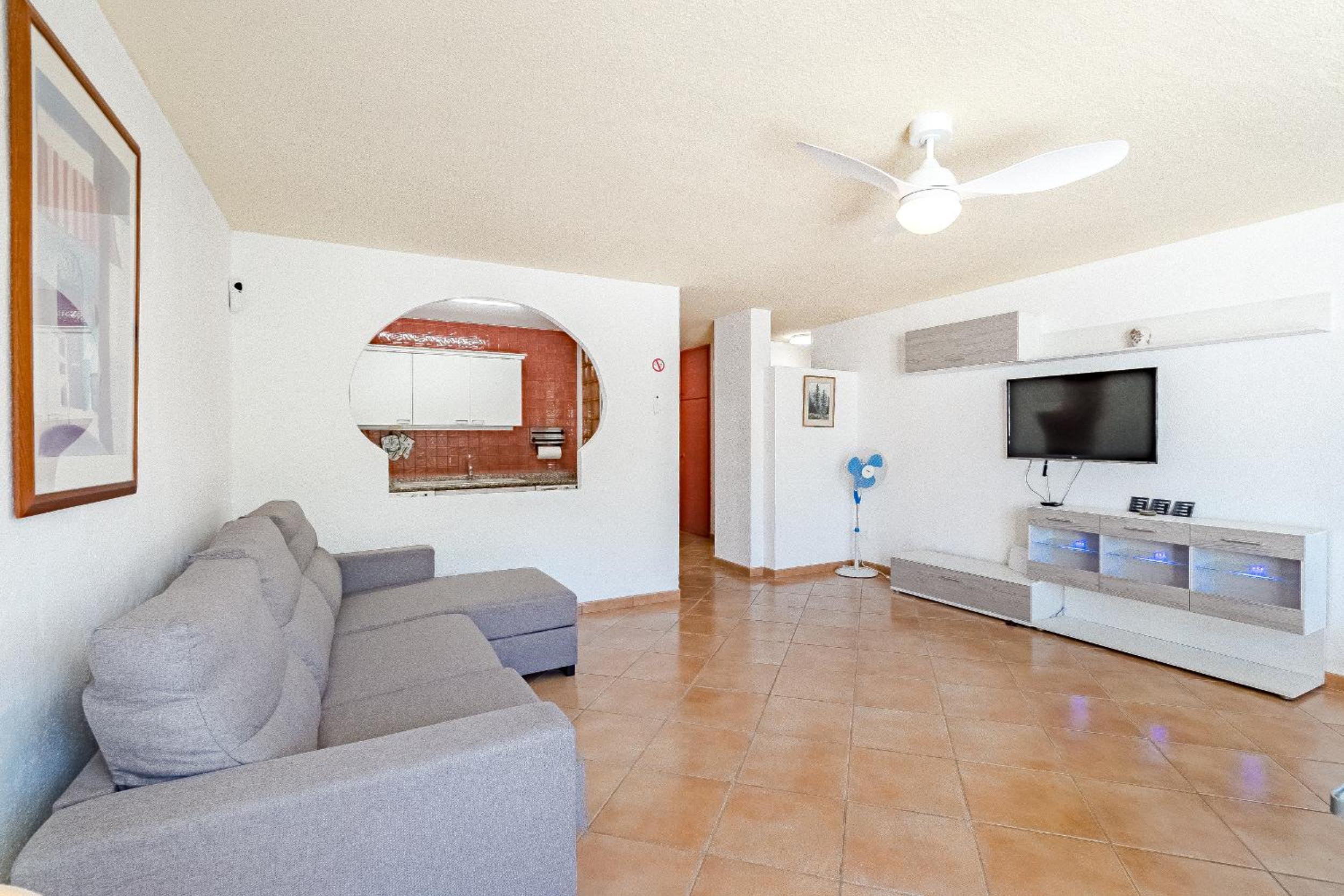 Apartamento de una habitación con terraza
