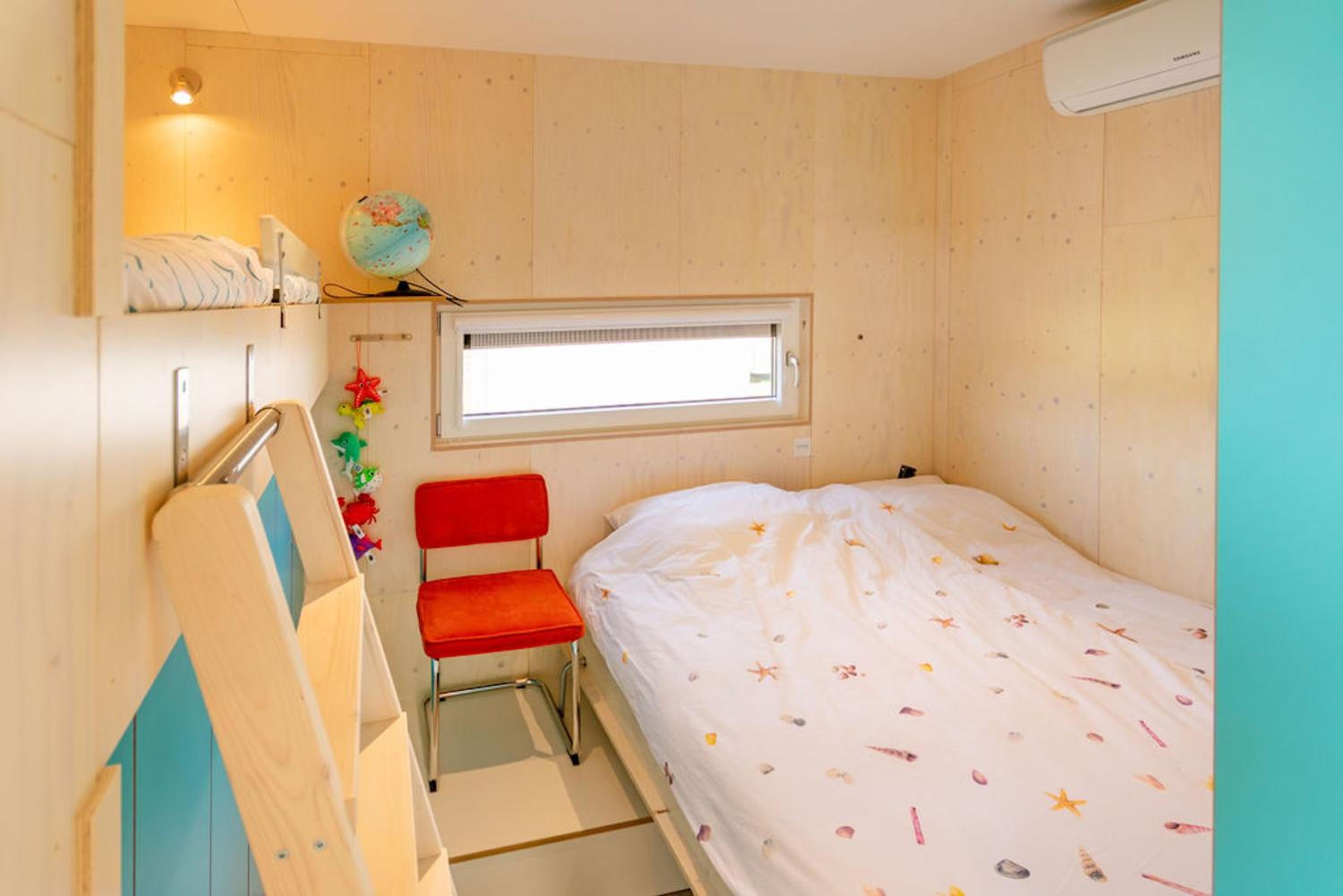 Two-Bedroom House photo 2
