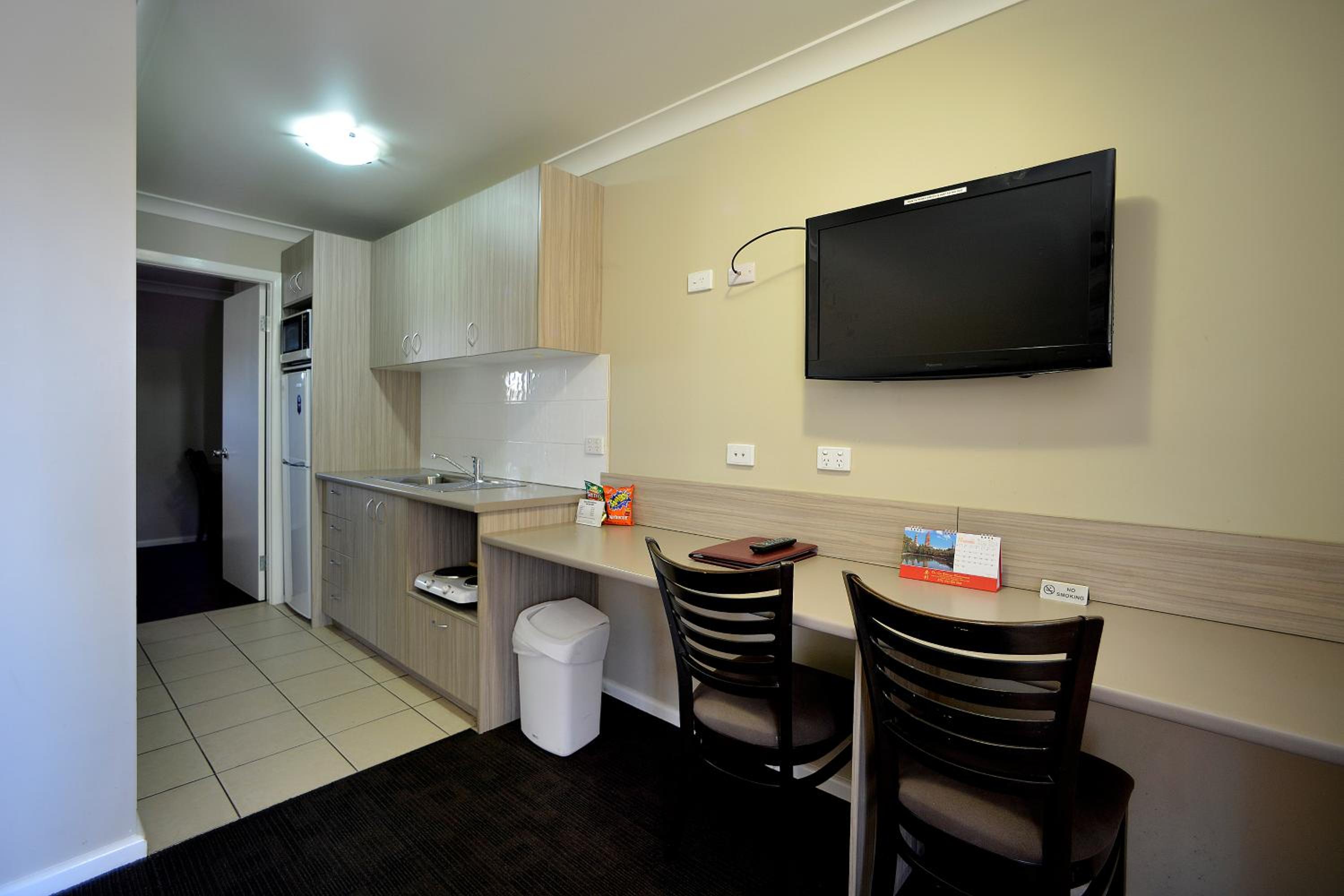 Apartment photo 3
