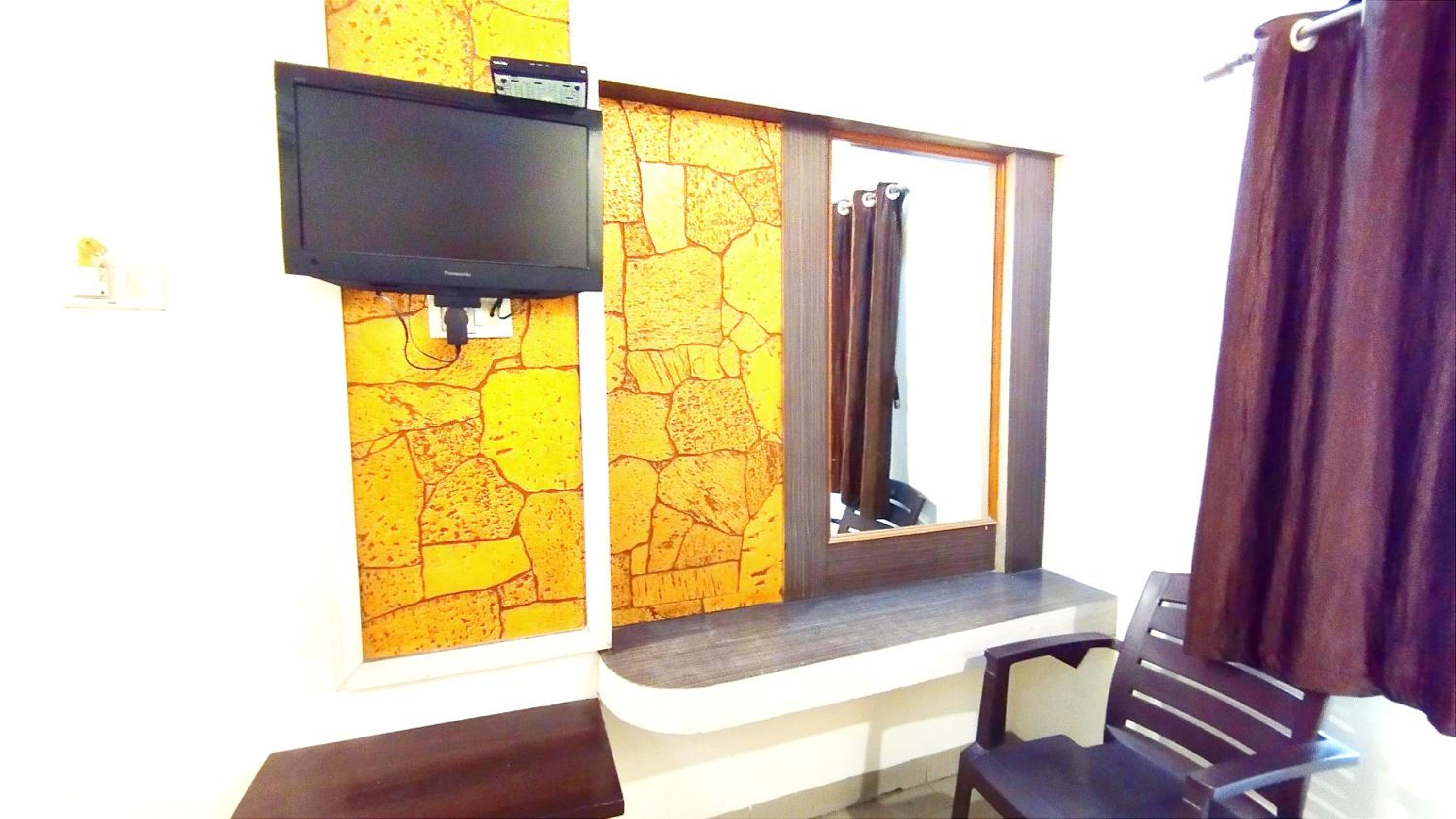 Deluxe Double Room with AC - Photo 7