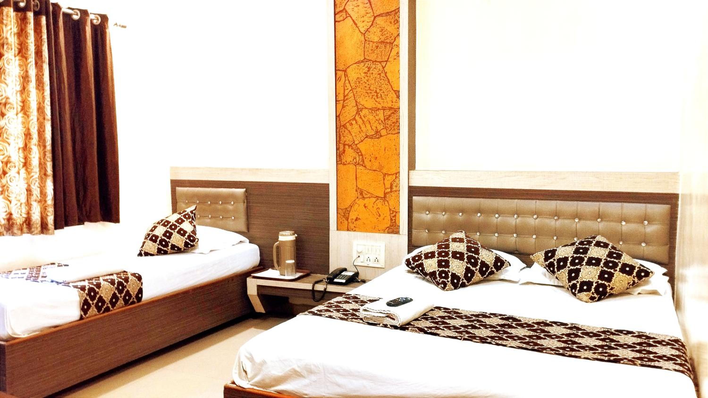 Triple Room- Non A/C - Photo 7