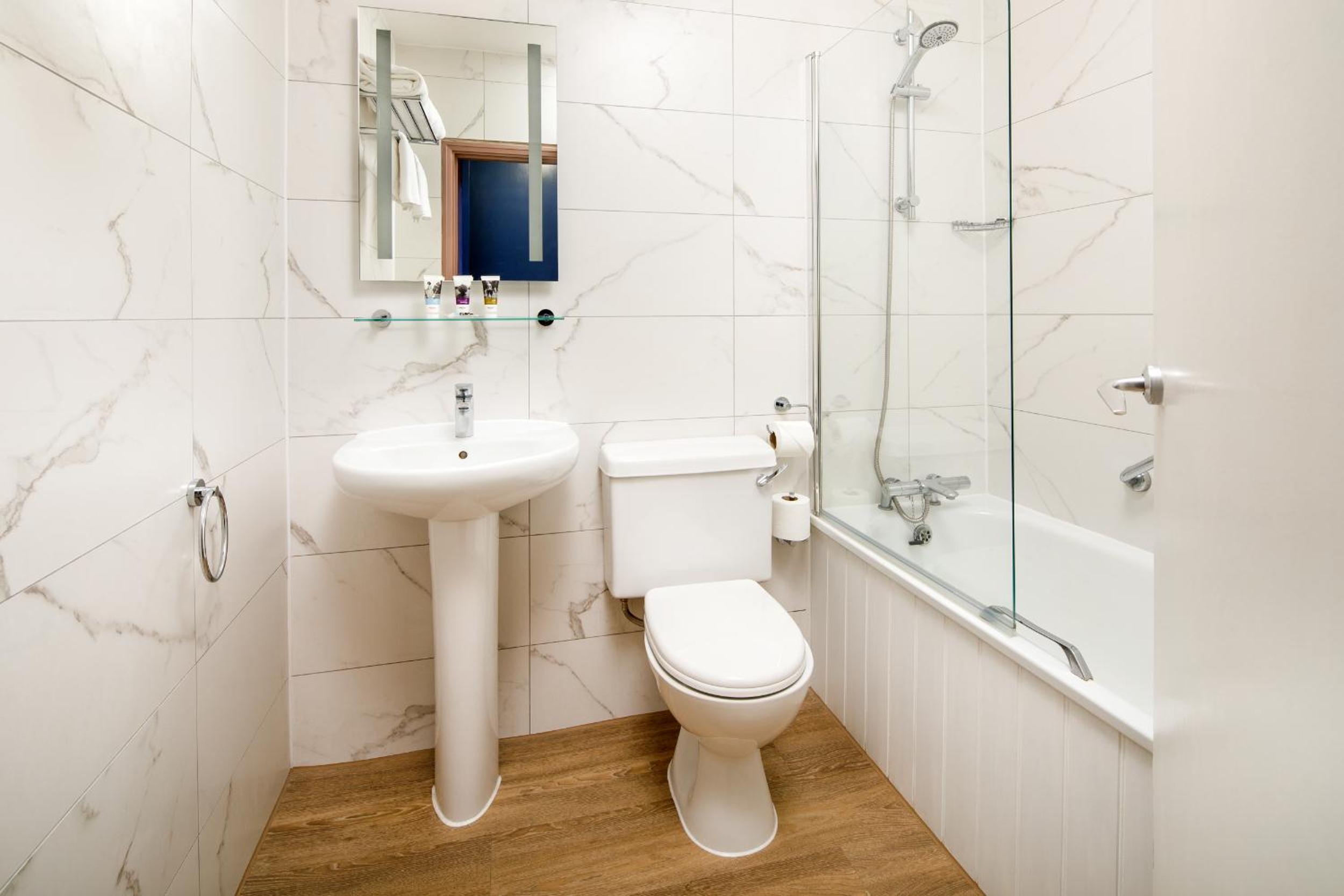 Classic Double Room - Photo 5