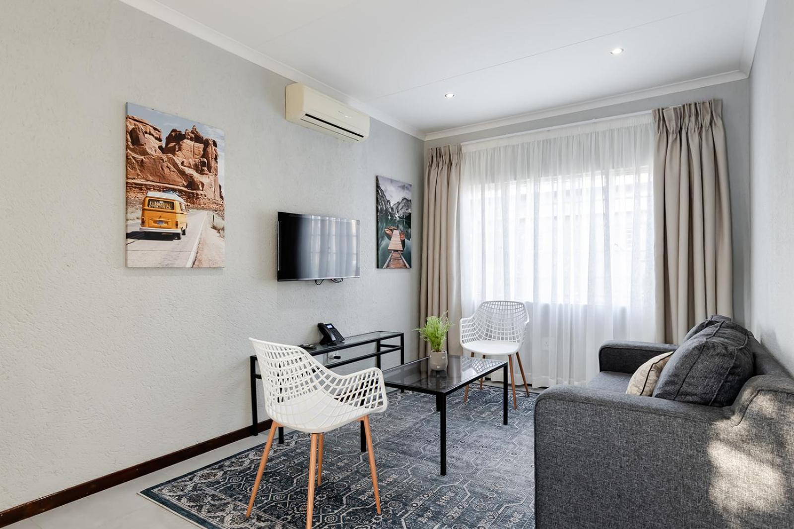 Deluxe Family Suite photo 2