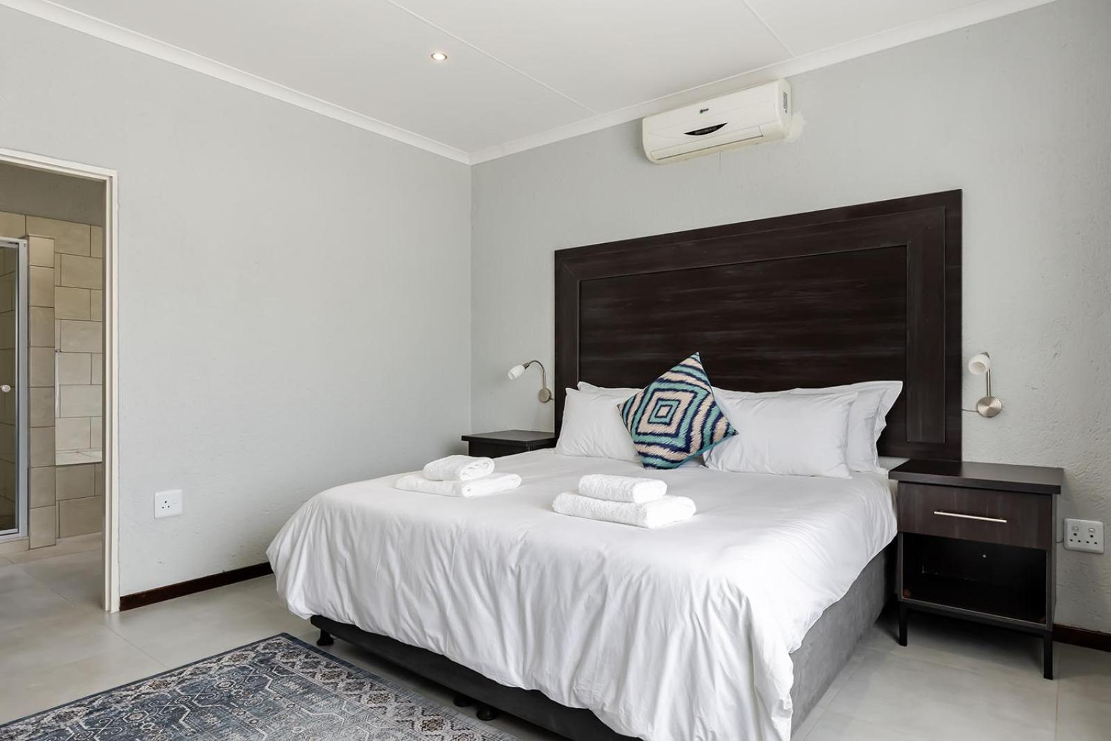 Deluxe Family Suite photo 1