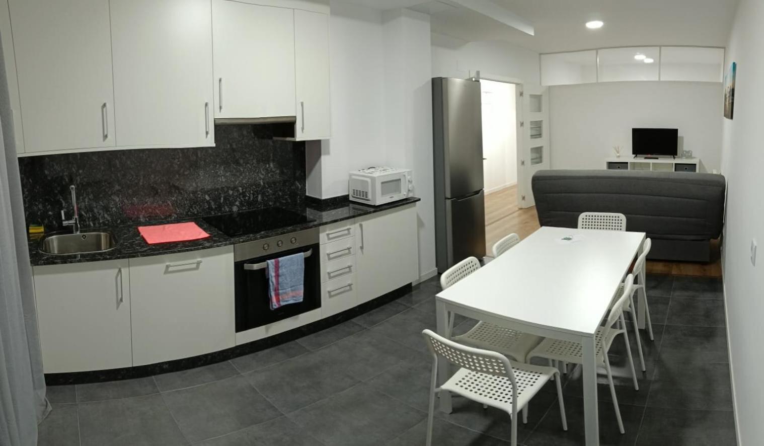 Two-Bedroom Standard Apartment photo 3