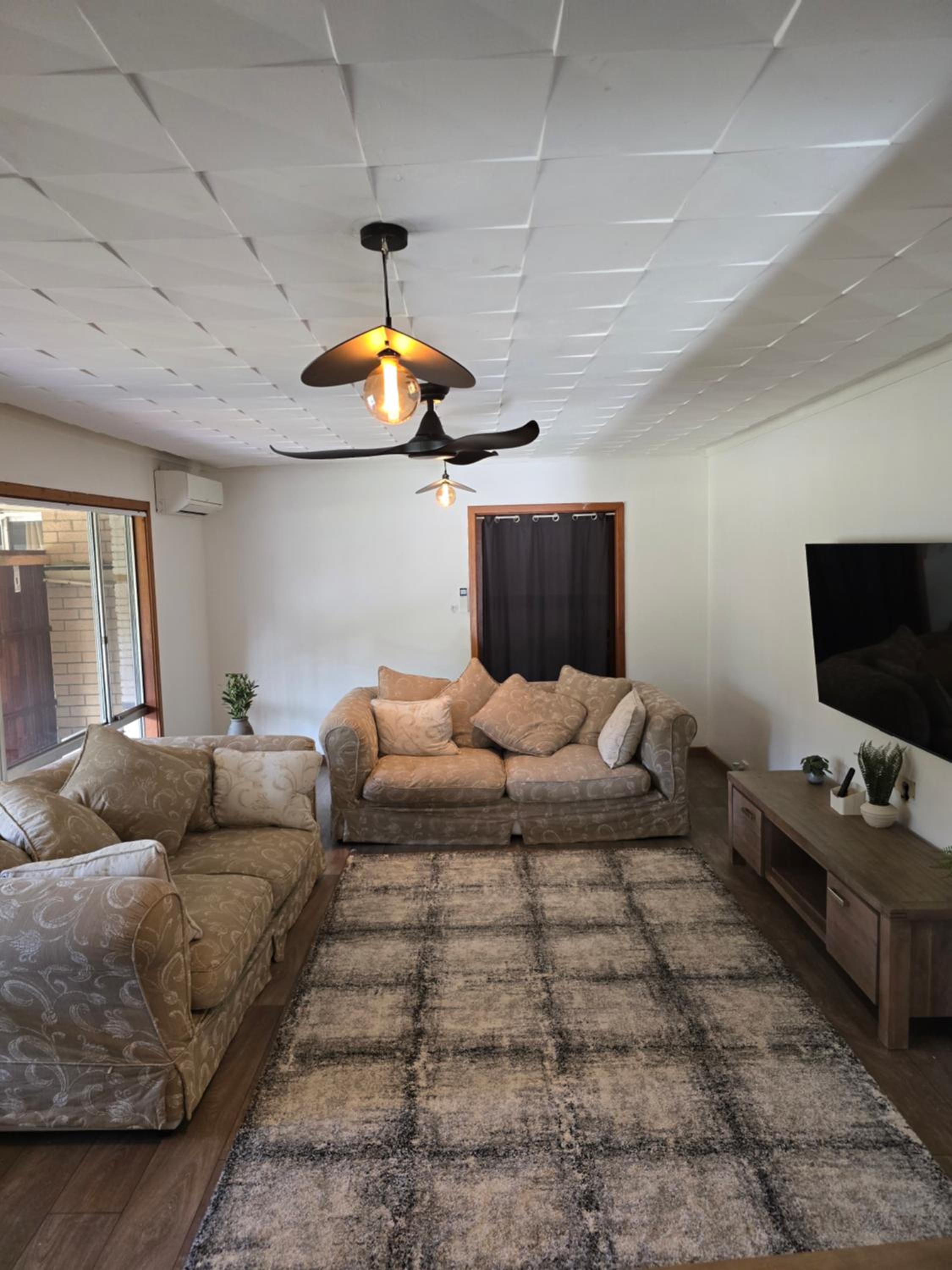Four-Bedroom Vacation Home photo 2
