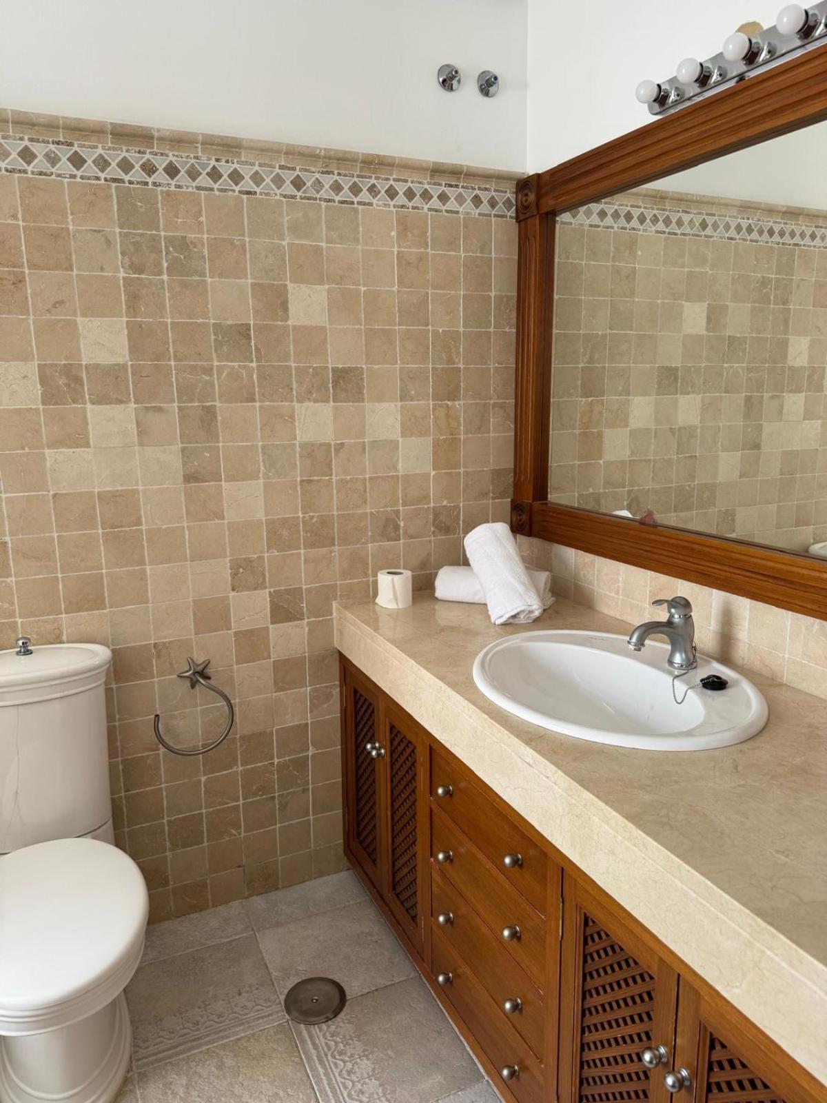 Three-Bedroom Apartment - Photo 11