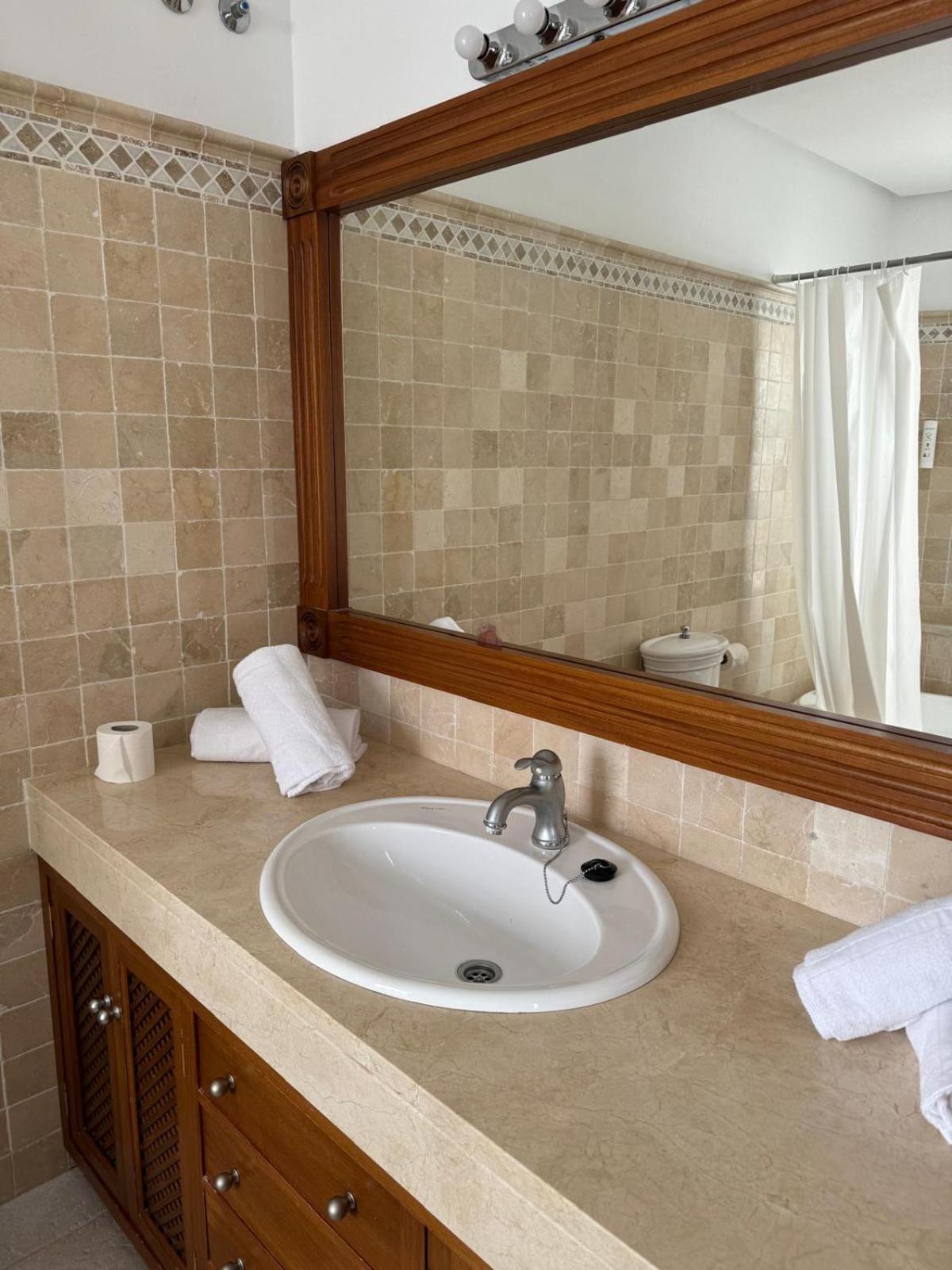 Three-Bedroom Apartment - Photo 14