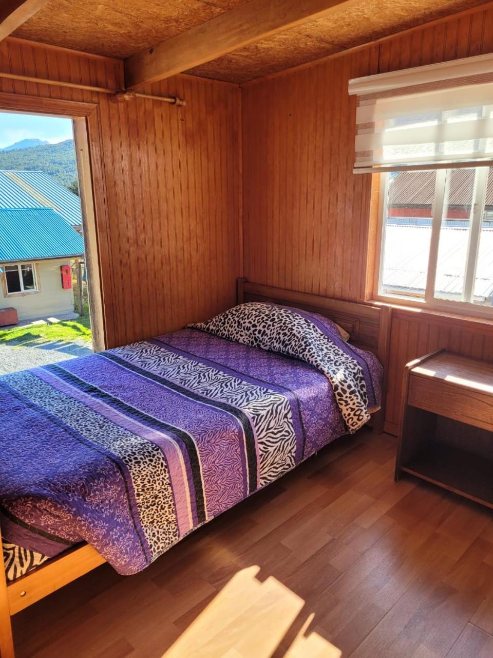 Single Room With Shared Bathroom photo 3