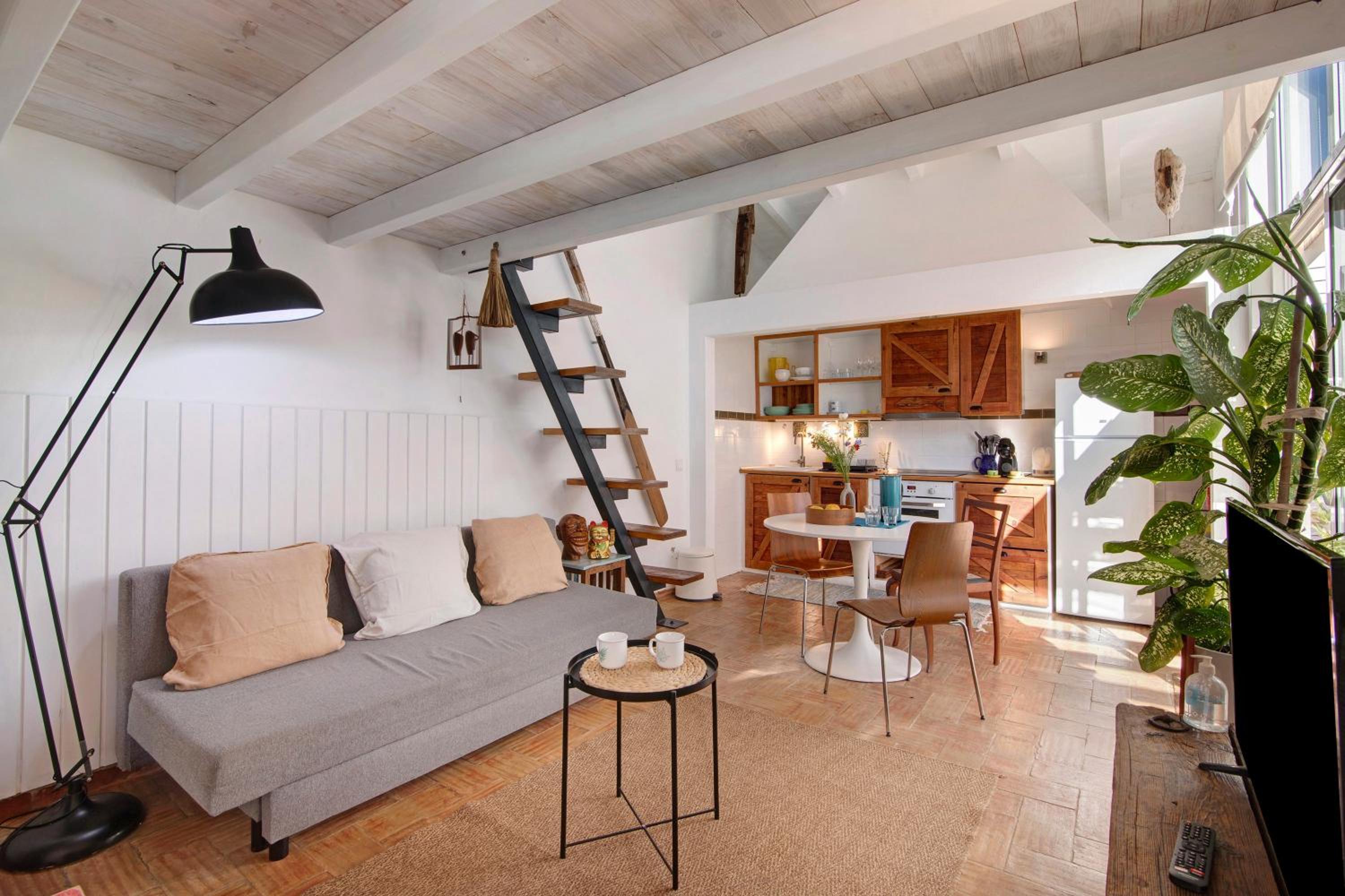 Studio Apartment with Sea View photo 2