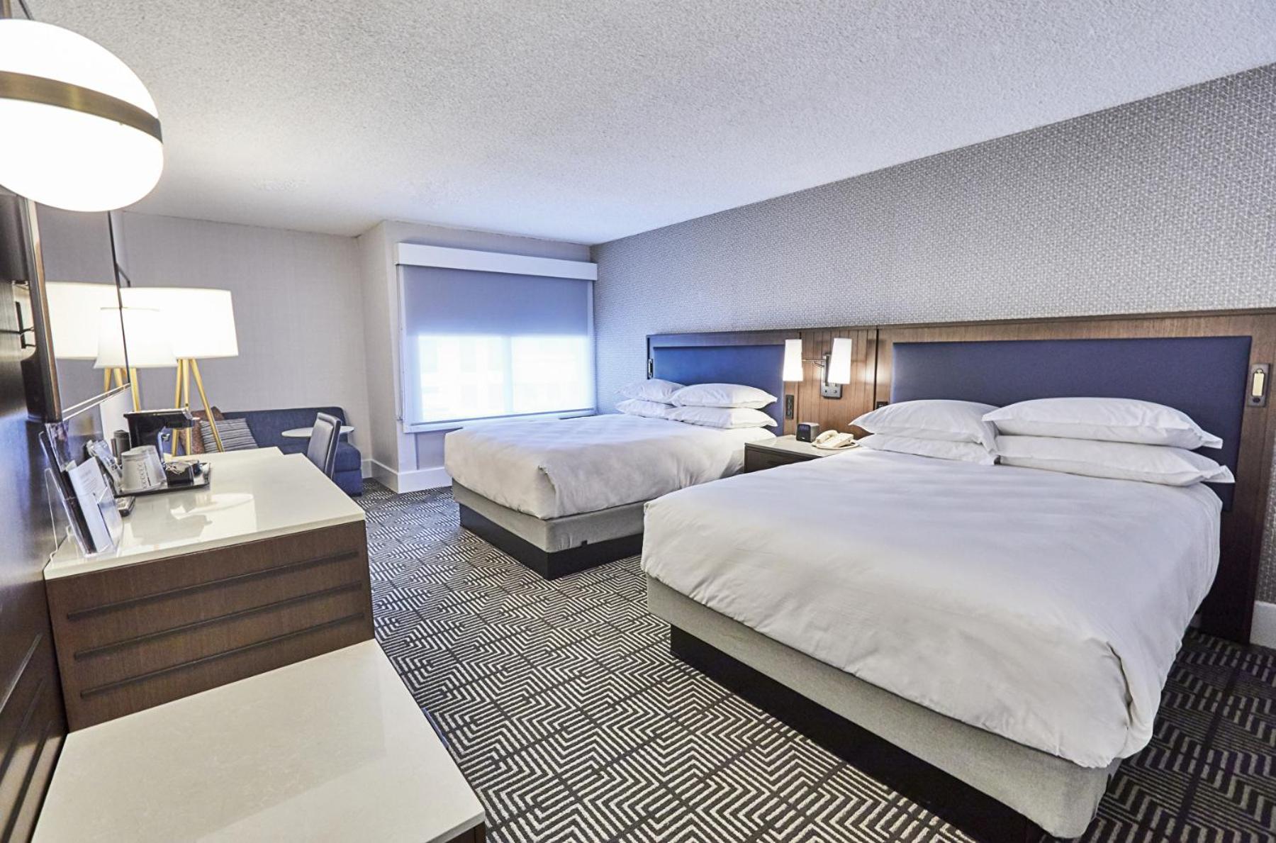 Superior Queen Room with Two Queen Beds - Photo 3