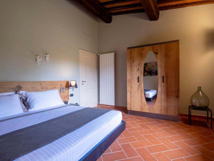 Villa photo 1