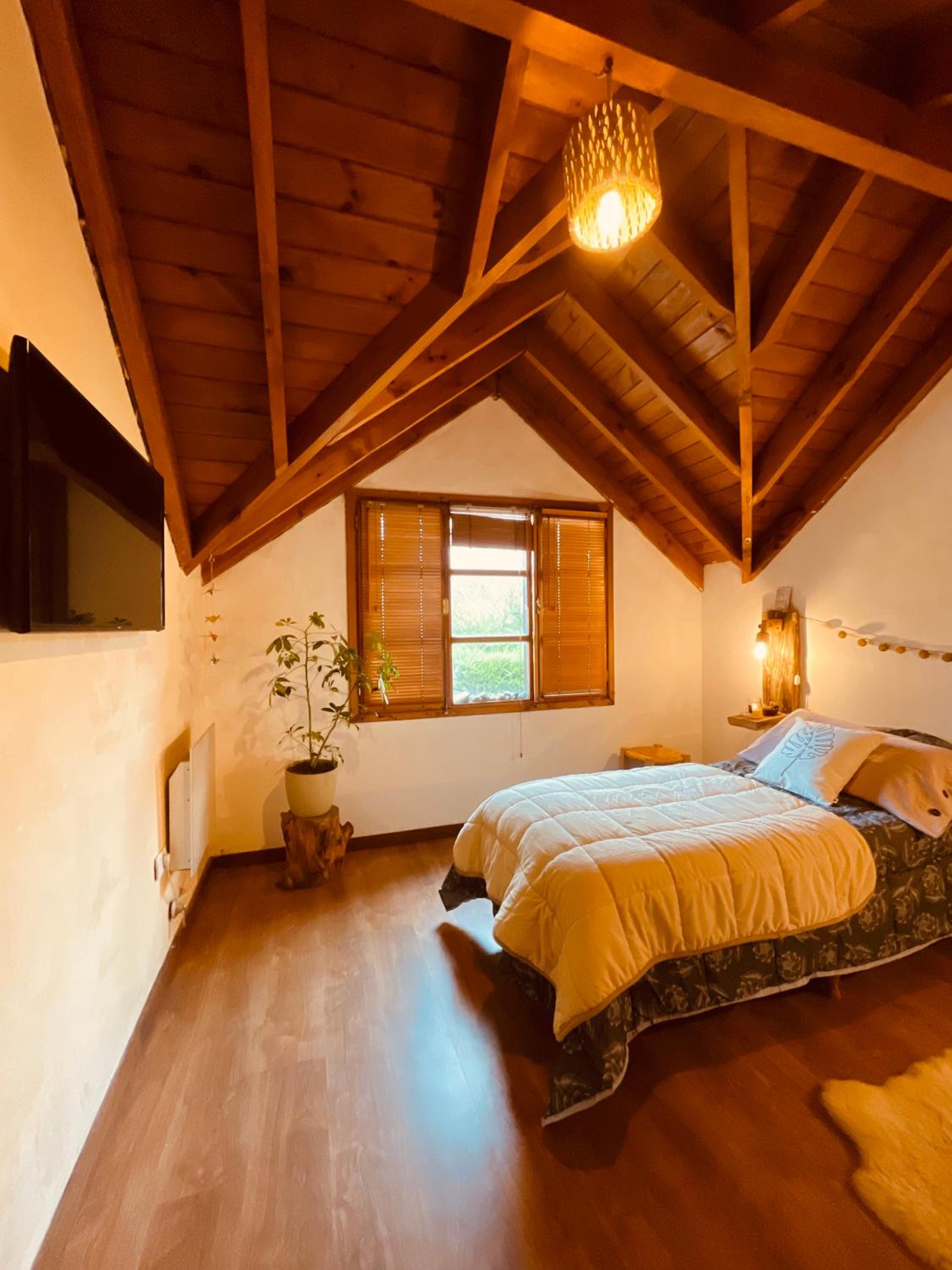 Standard Double Room with Shared Bathroom photo 3