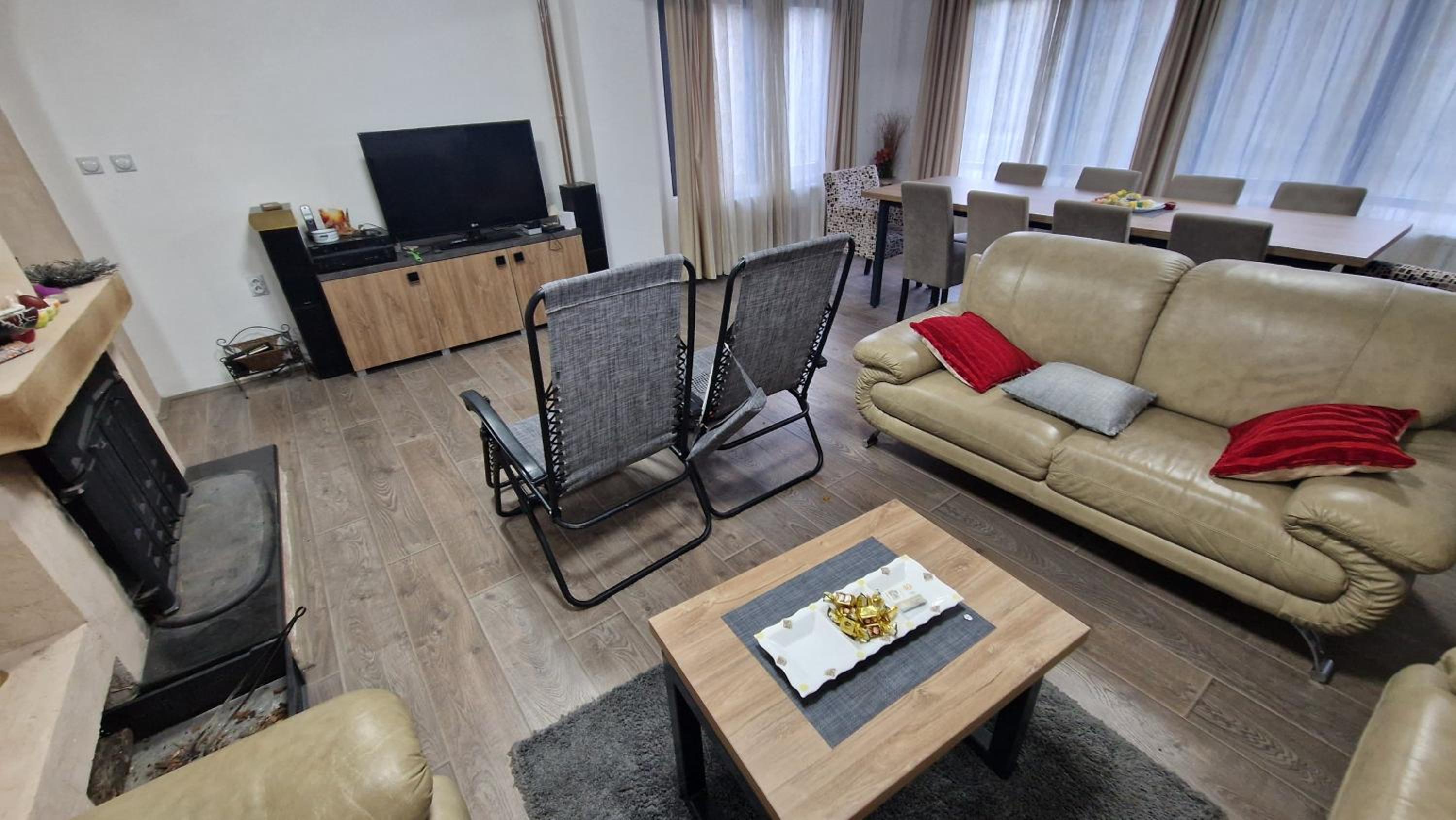 Three-Bedroom Villa photo 1