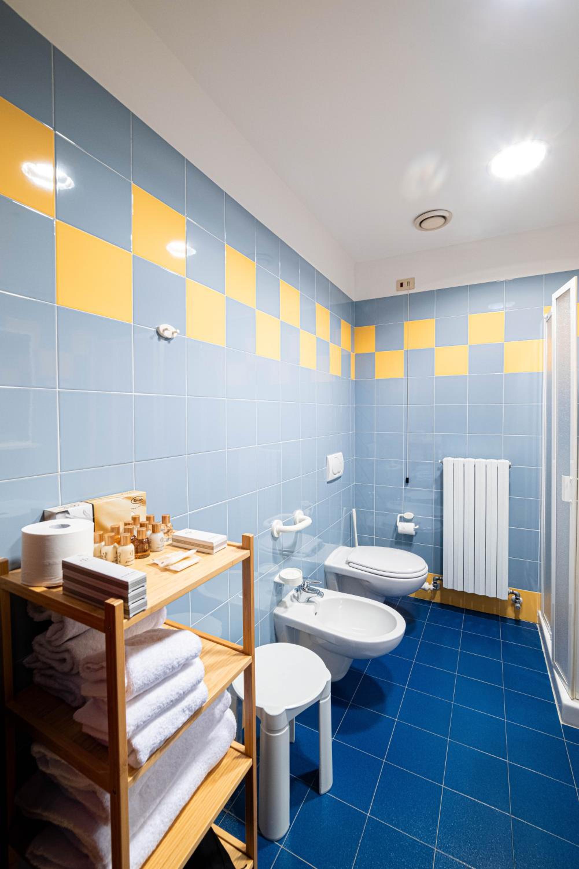 Classic Triple Room - Photo 3