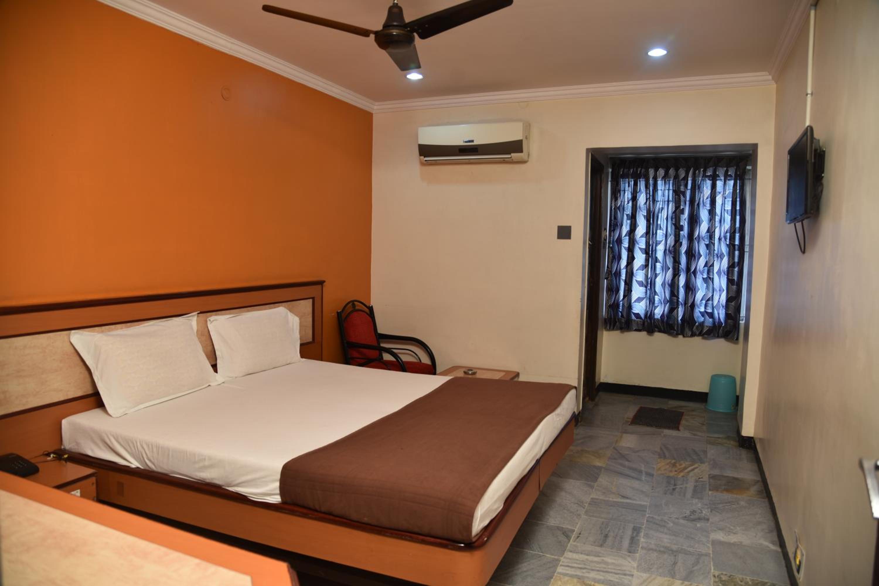 Deluxe Double Room photo 2