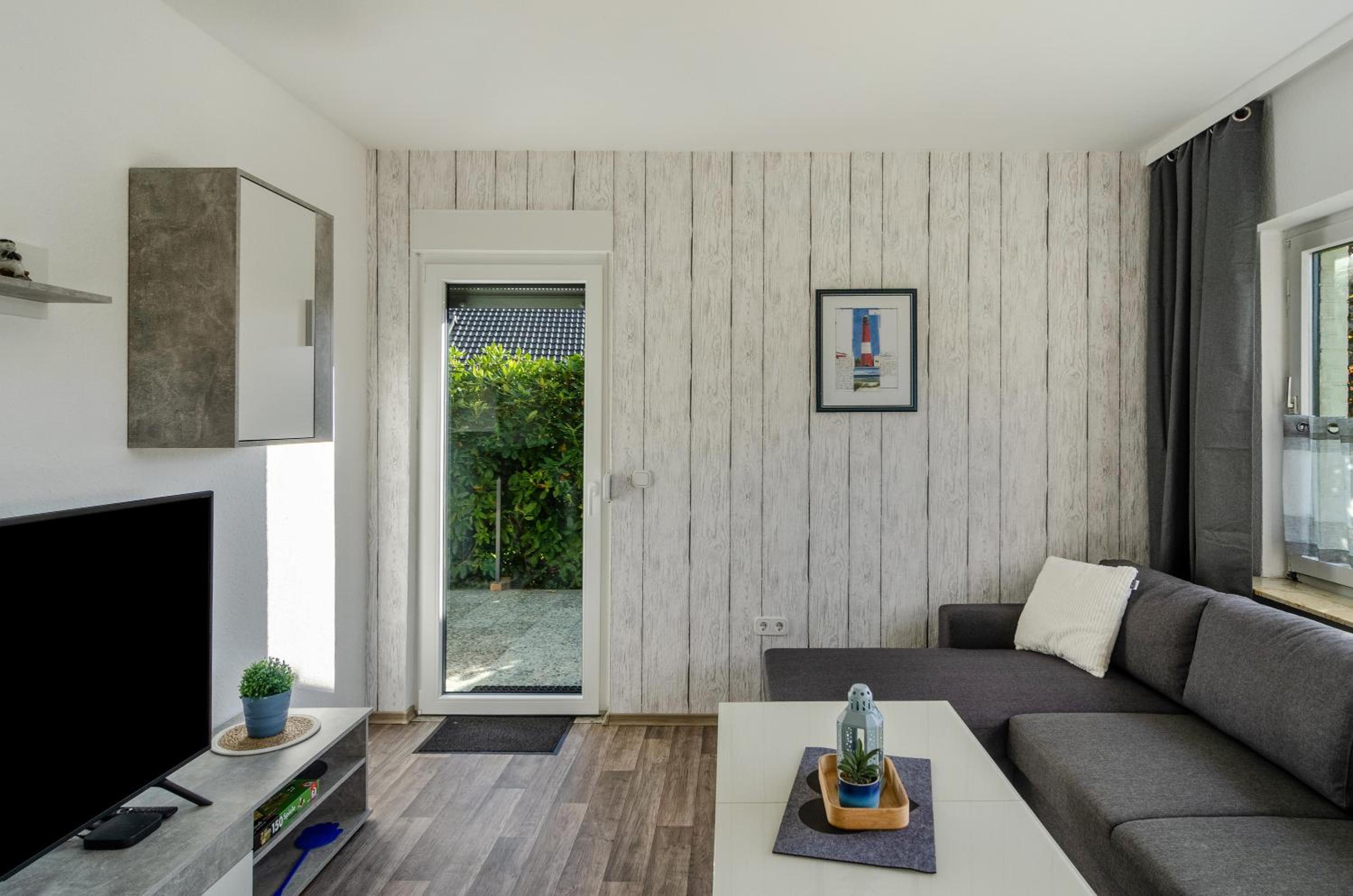Two-Bedroom Deluxe Apartment with Garden View