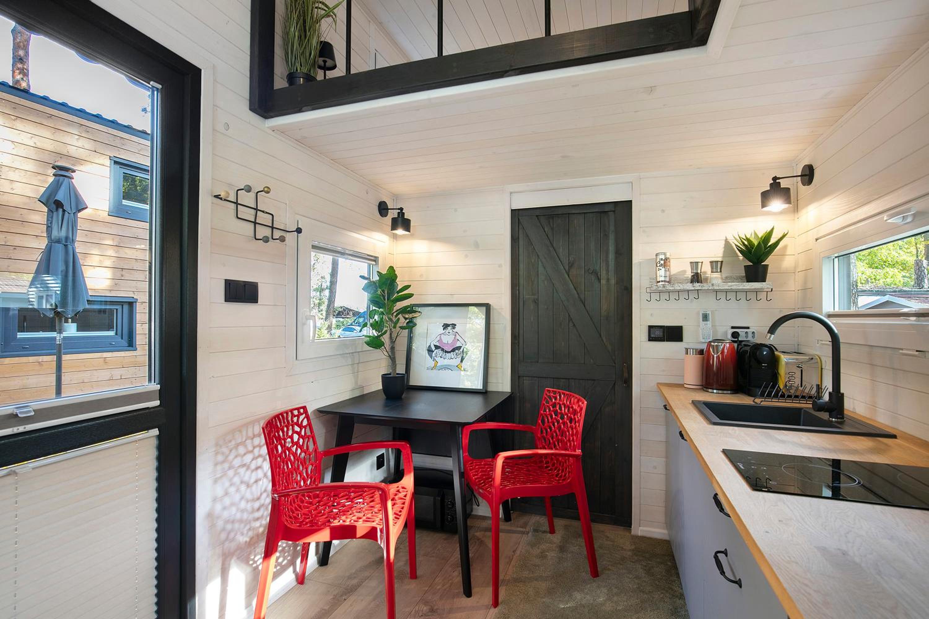 Two-Bedroom House photo 3