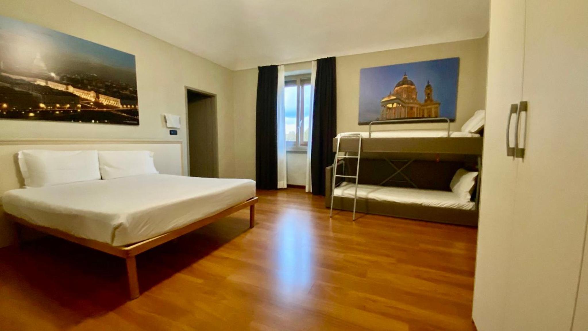 Quadruple Room - Photo 1